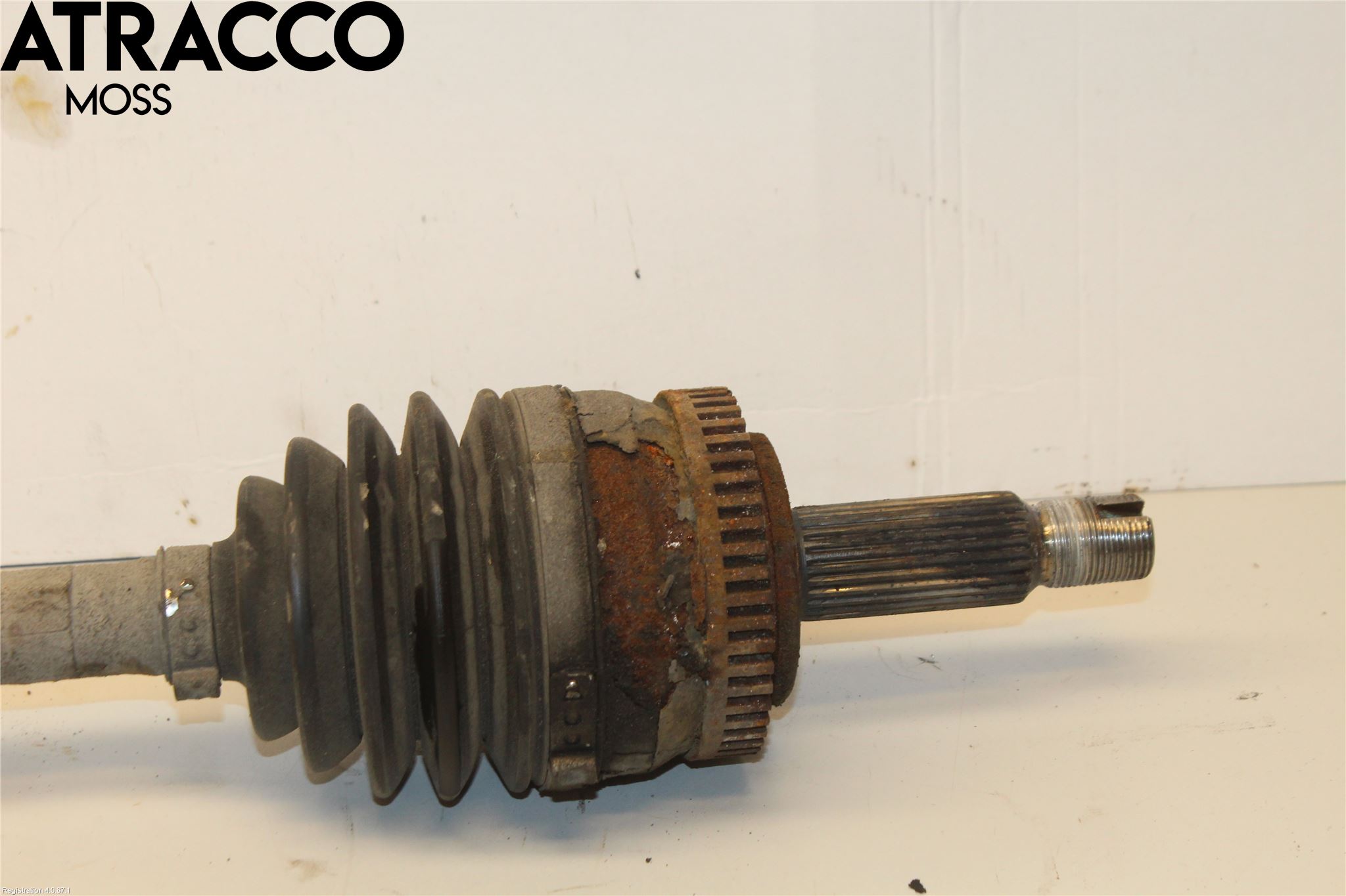 Hyundai i40 08-15 Drivaksel Foran Kompl Venstre