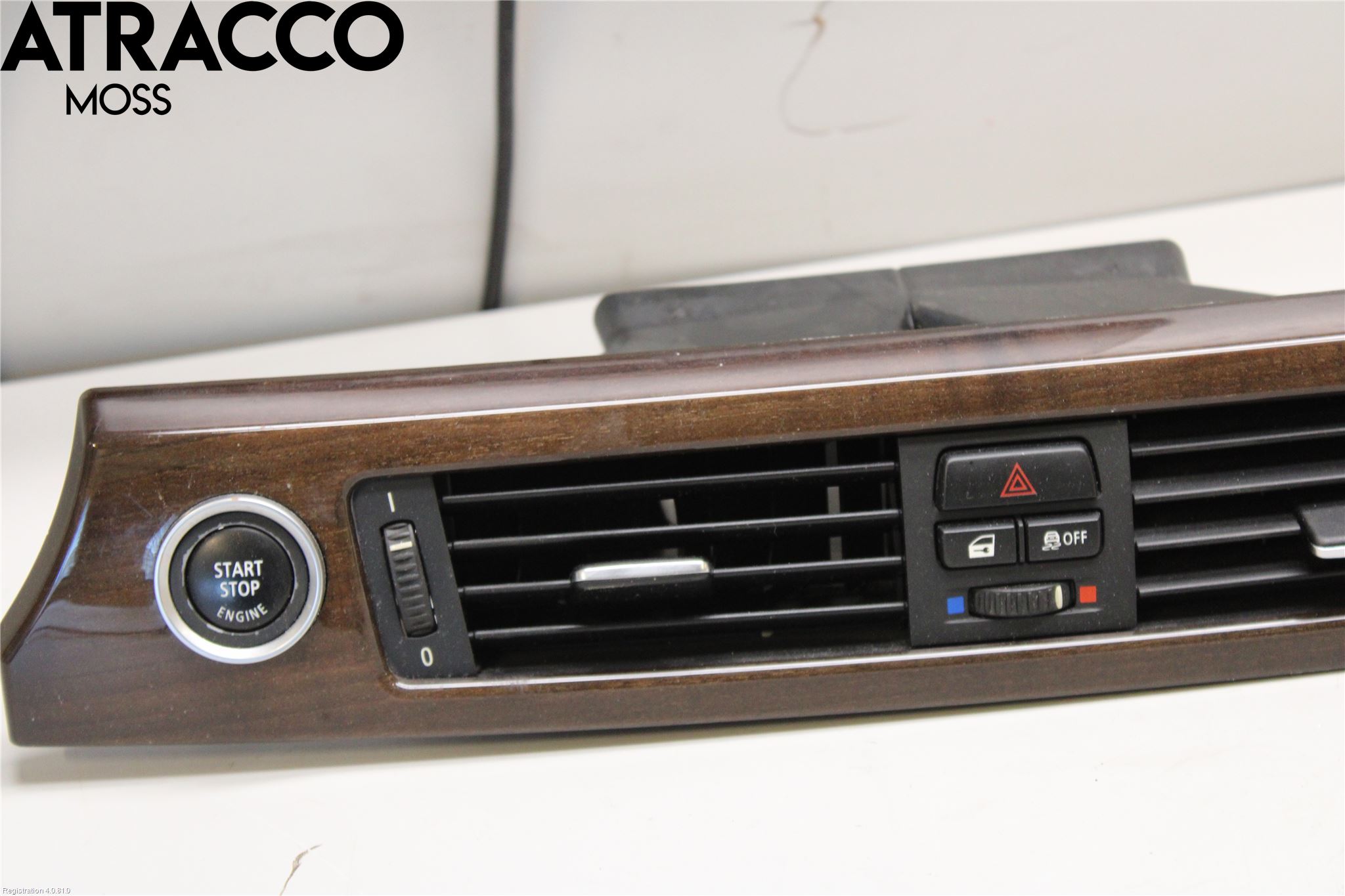 BMW 3 E90/91 SED/TOU 05-12 Dashbord Kanal - Dyse