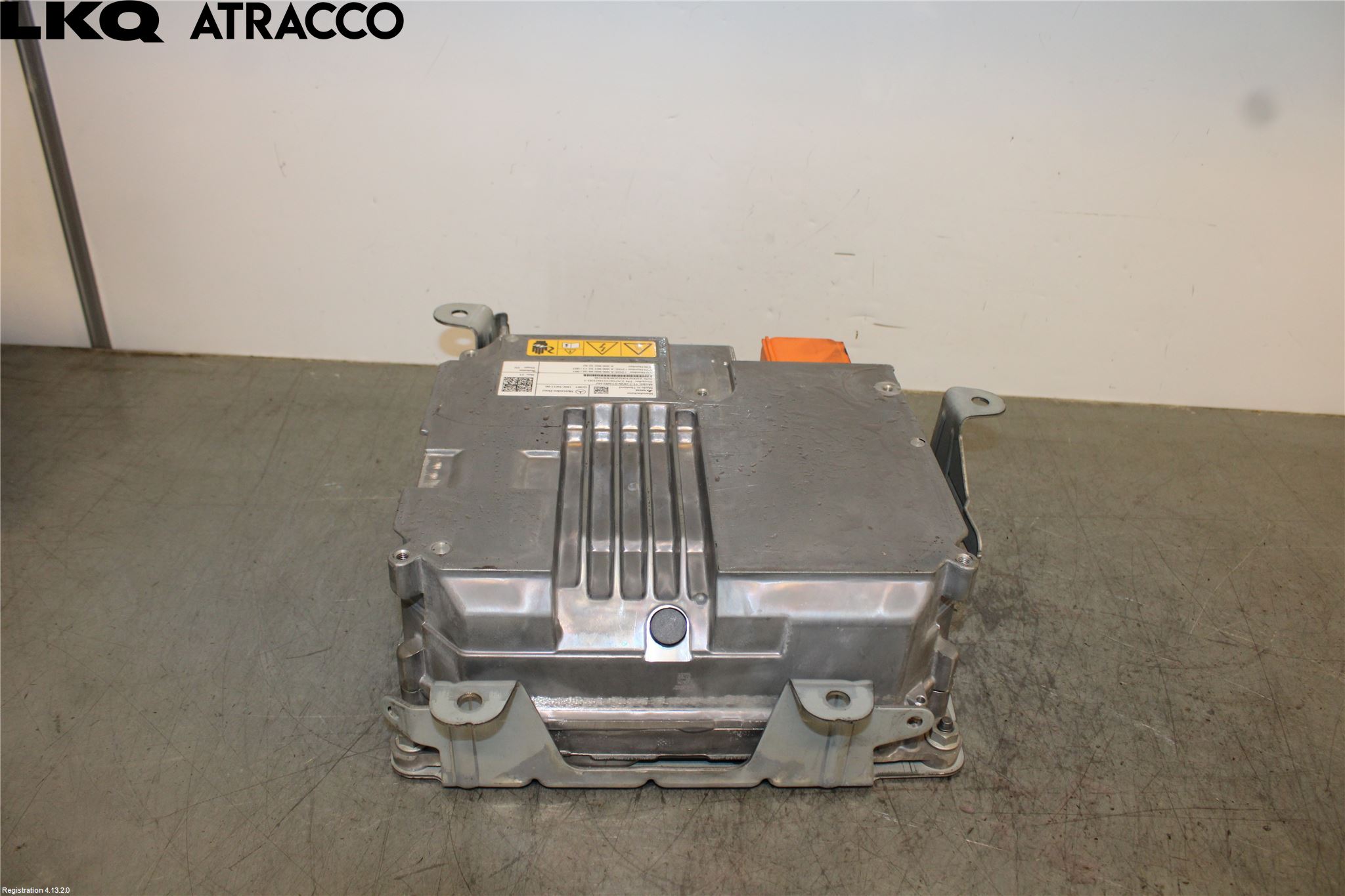 Mercedes-Benz MB EQC (N293) 20- Inverter 12-)220V