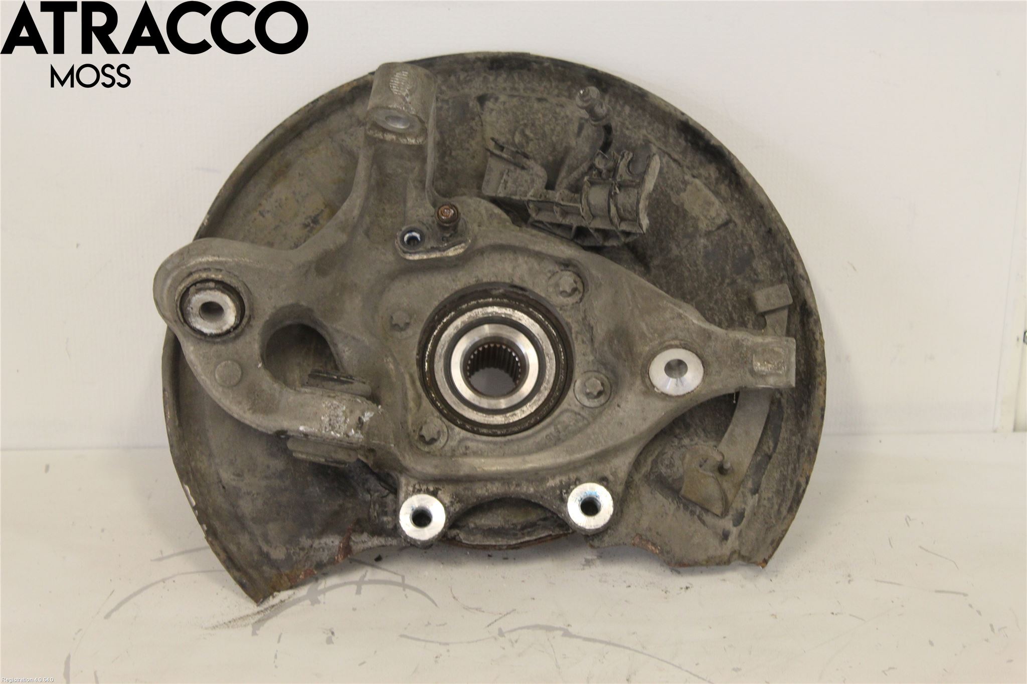 Mercedes-Benz MB E-KLASS (W212) 09-16 Spindel Vb