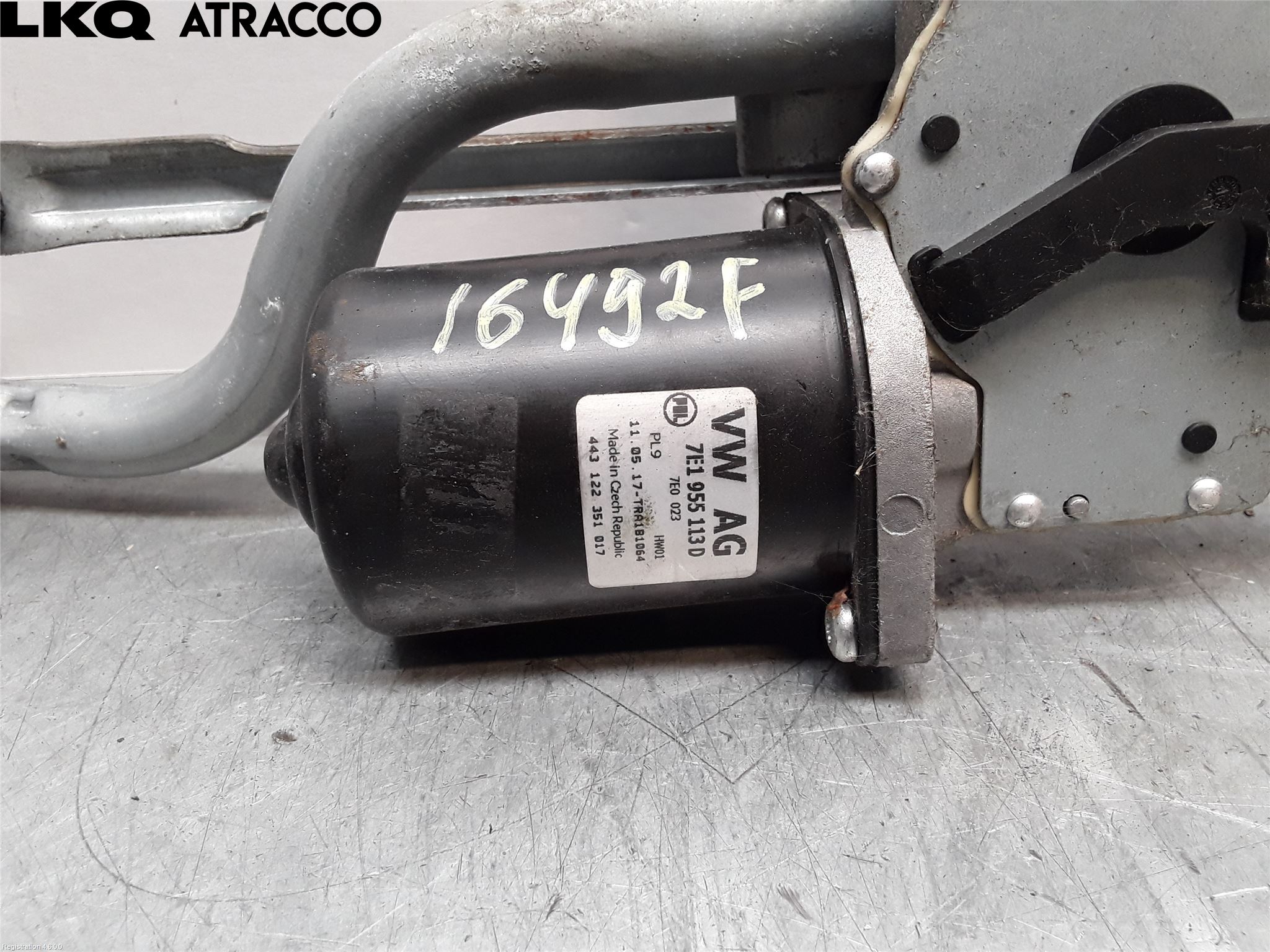 Volkswagen VW TRANSP/CARAVELLE (T6) 16-22 Viskermotor Frontrute