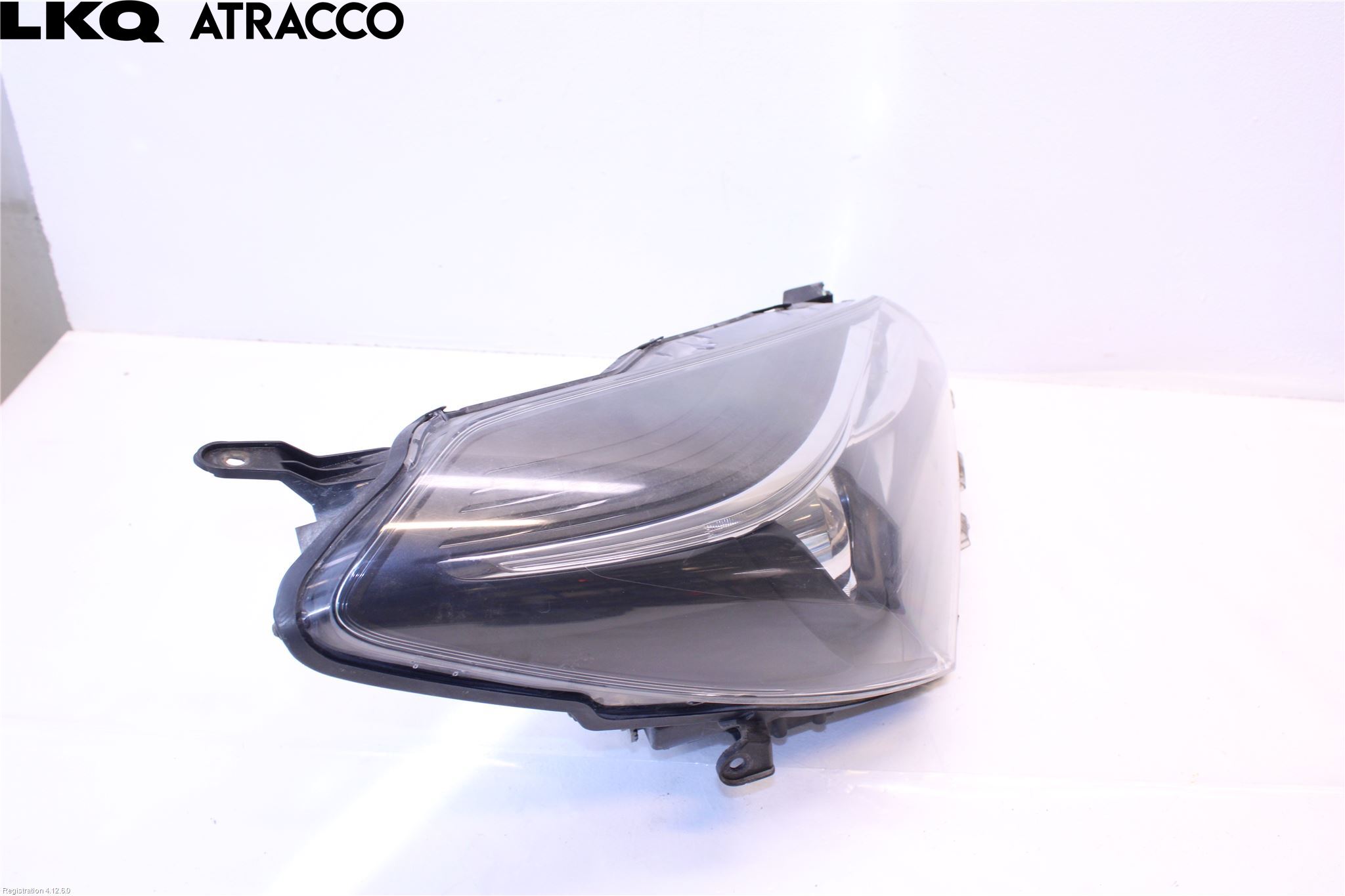 Toyota YARIS XP130 15-20 Frontlykt Høyre