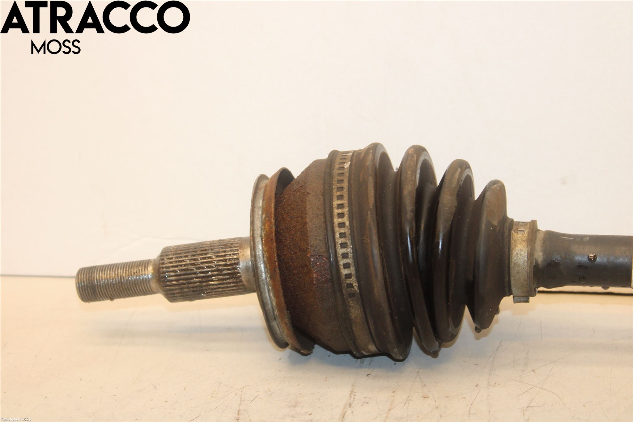 Volkswagen VW TRANSP/CARAVELLE (T5) 04-15 Drivaksel Foran Kompl Venstre