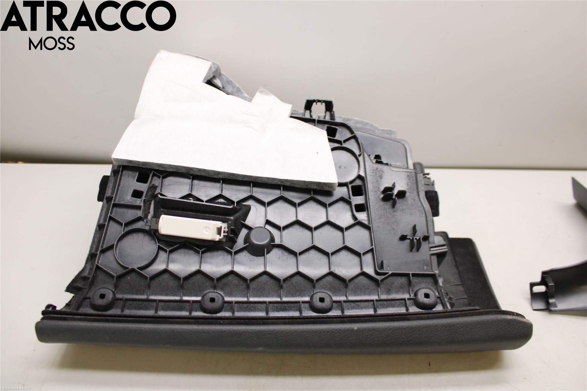 BMW 4 F32/F33/F82/F83 13-20 Innr Hanskerom