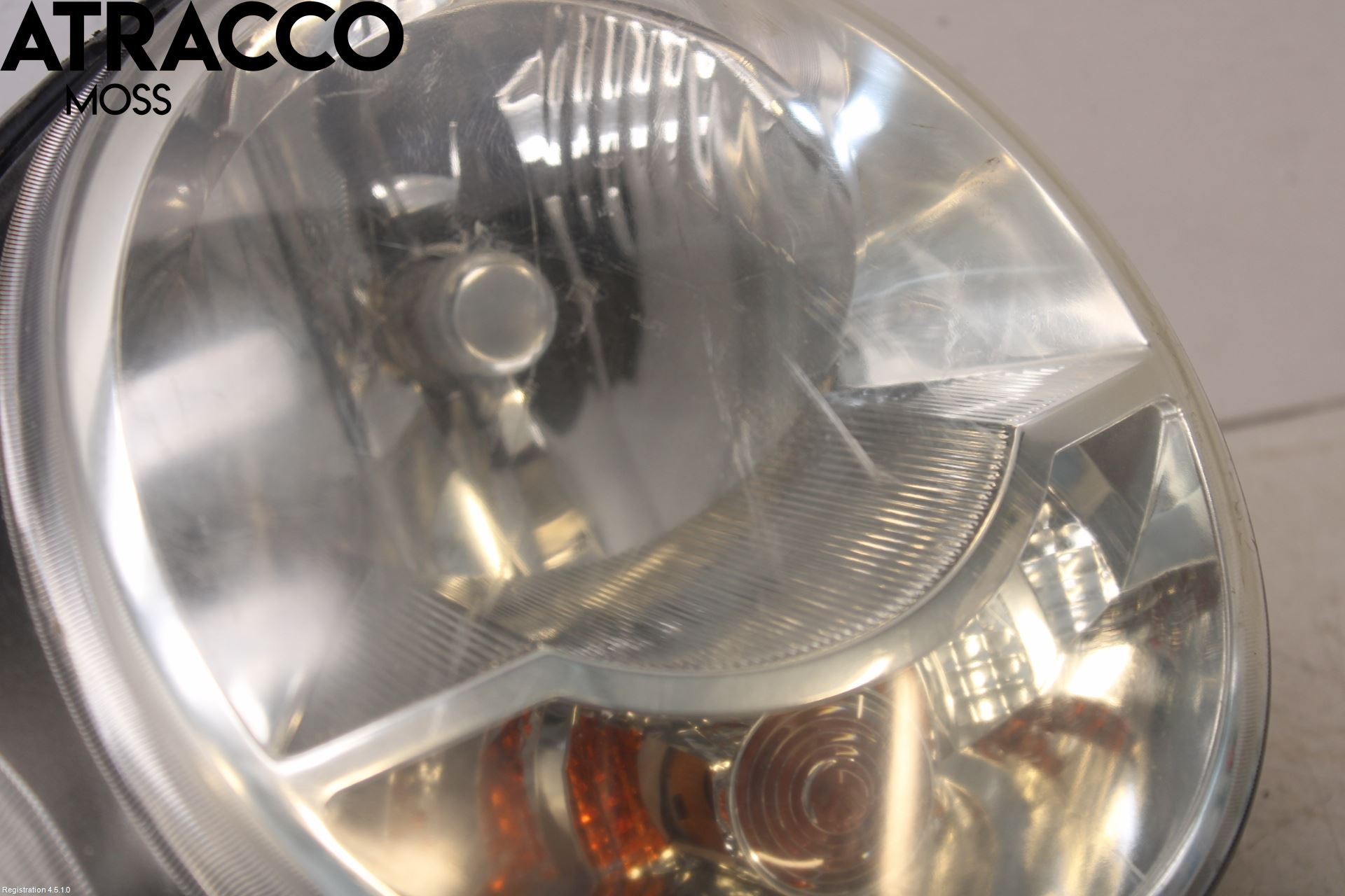 Volkswagen VW POLO 02-05 Frontlykt Venstre