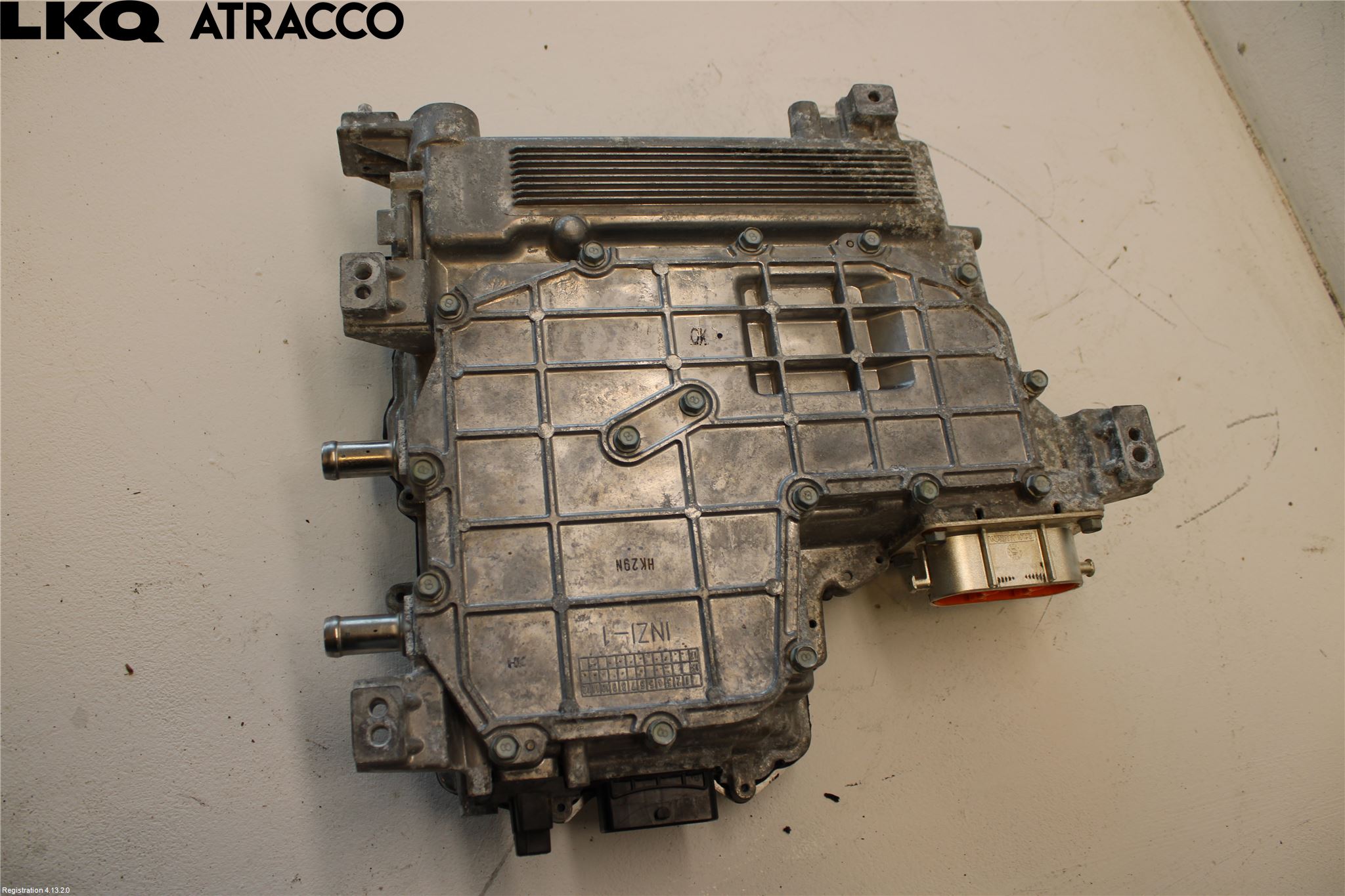 Hyundai IONIQ AE 17-22 Inverter 12-)220V