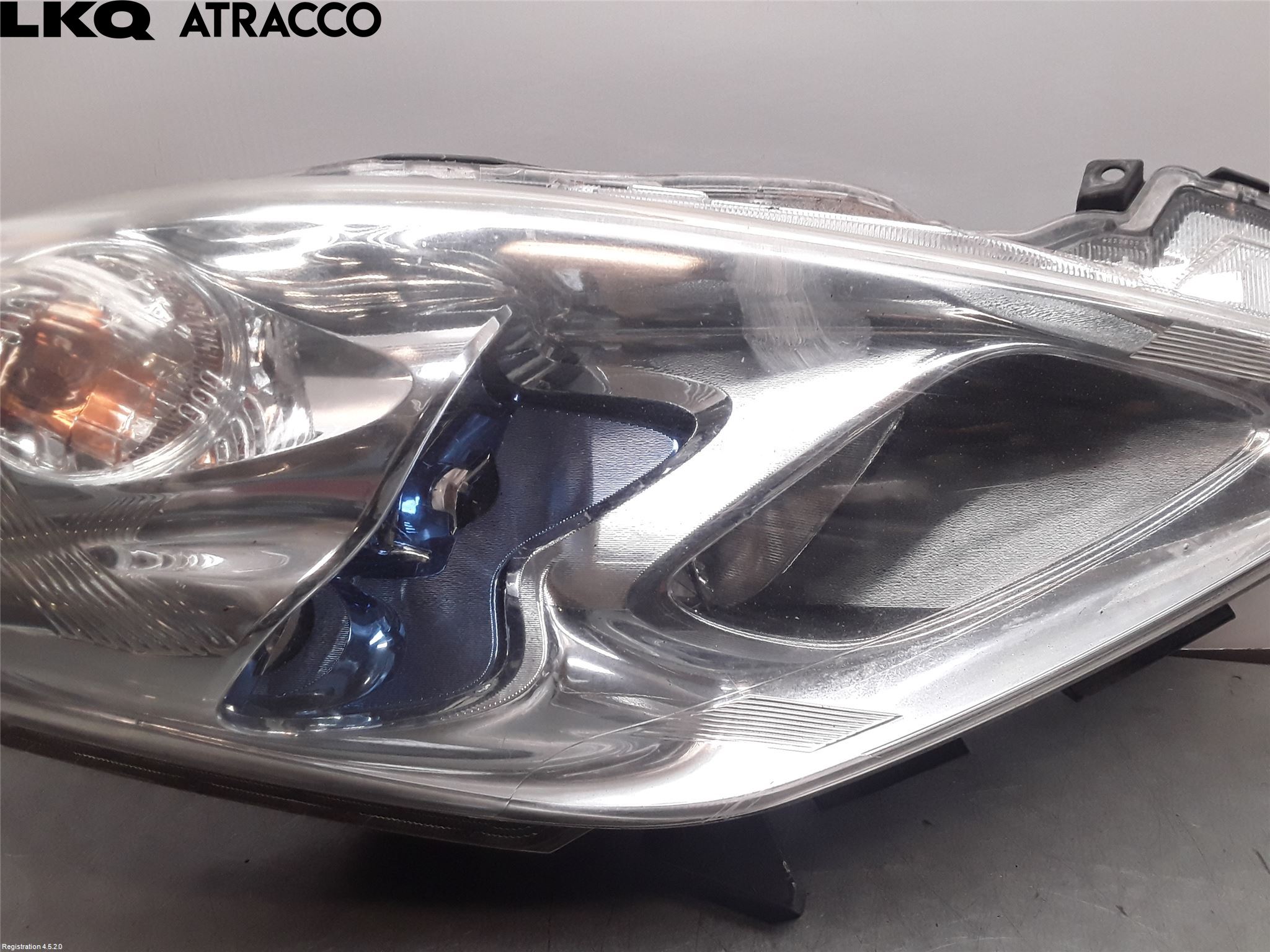 Nissan LEAF 11-17 Frontlykt Venstre