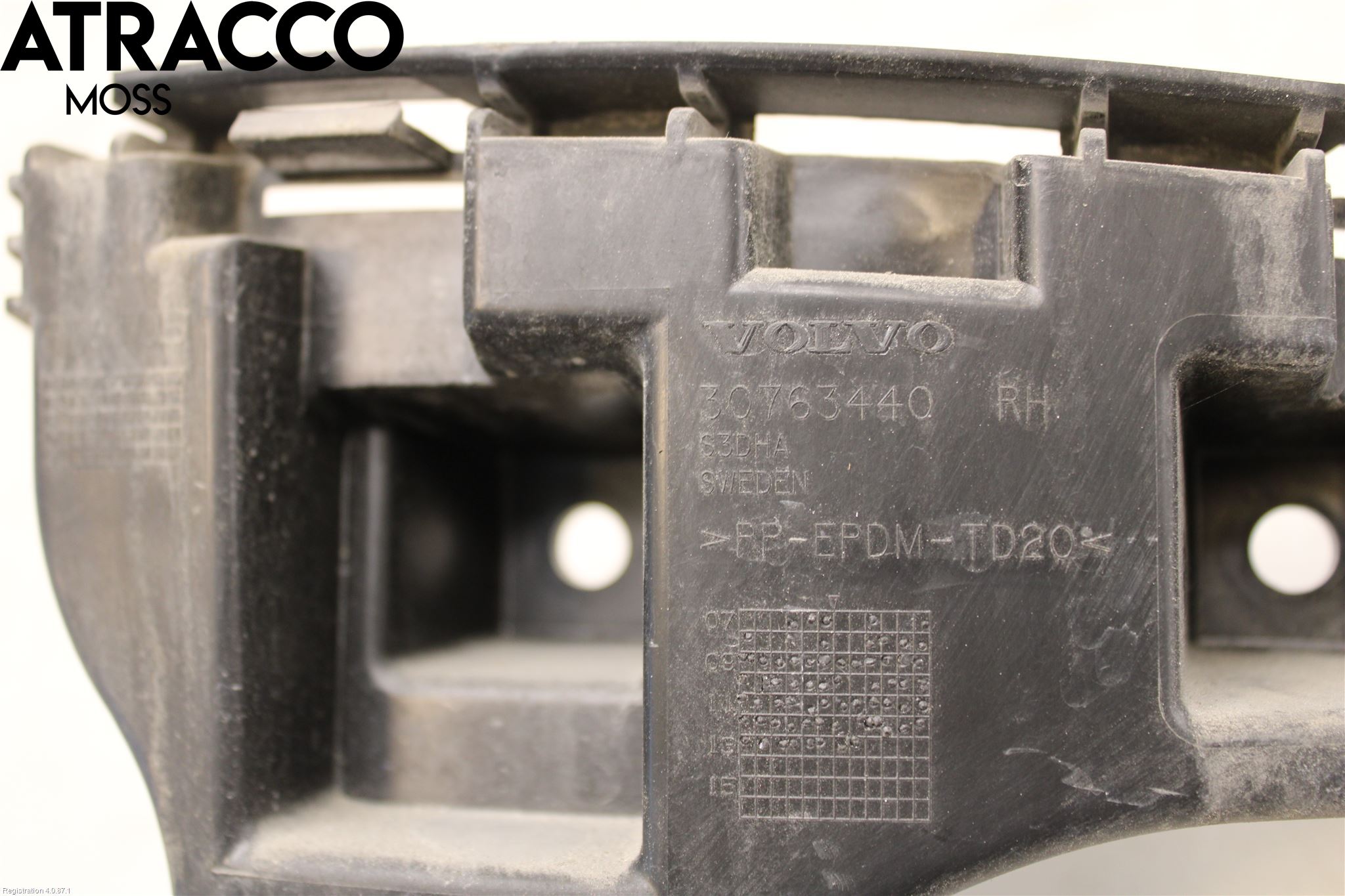 Volvo XC60 14-17 Støtfangerfeste Bak Høyre