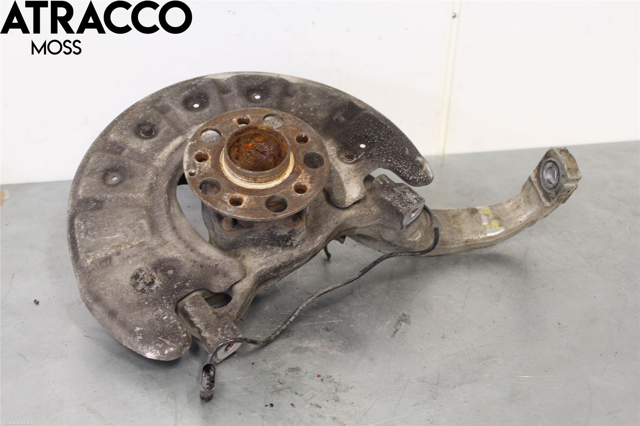 Mercedes-Benz MB C-KLASS (W205) 14-21 Spindel Vf