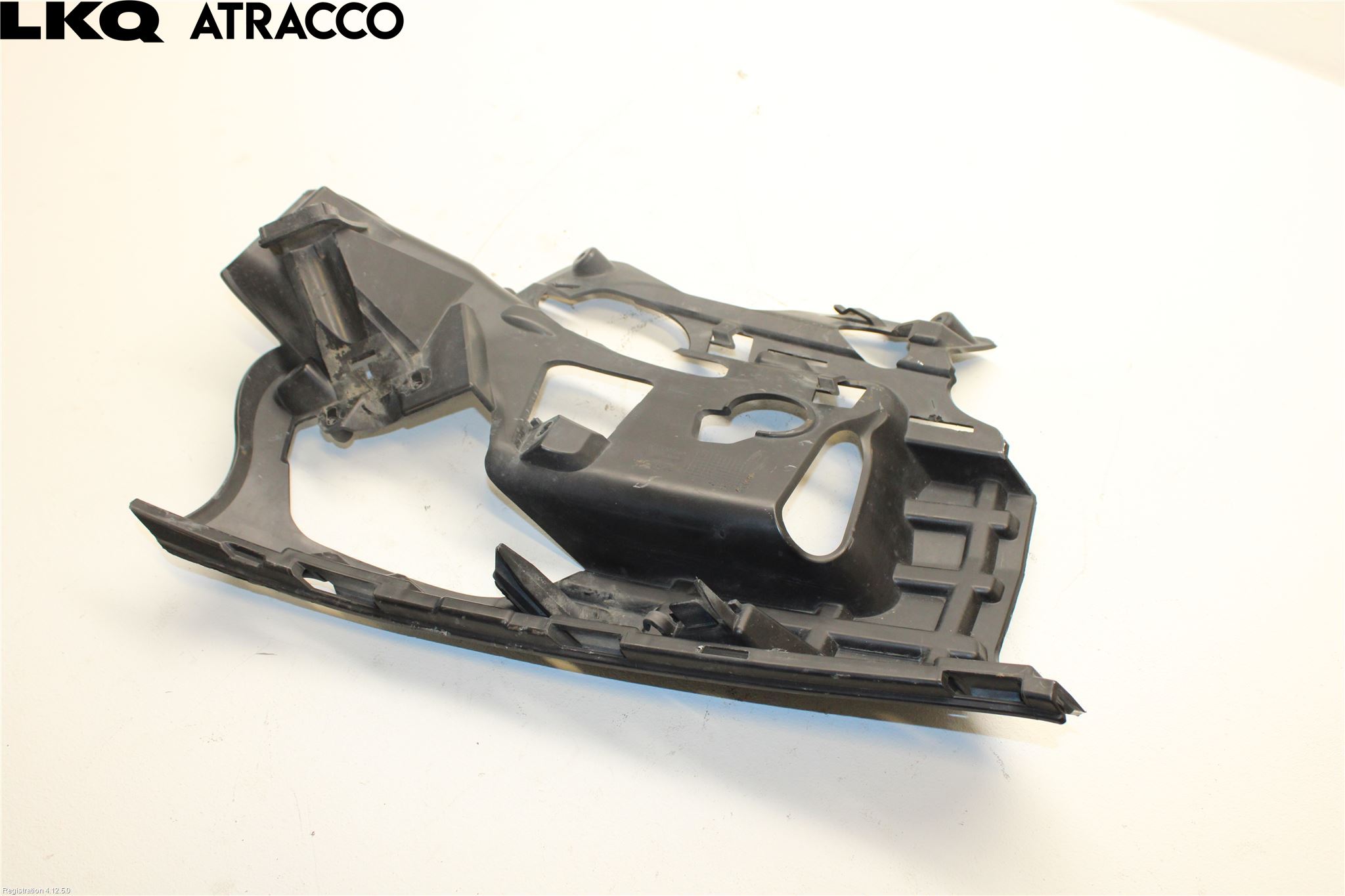 Volvo V60 14-18 Støtfanger Foran Feste