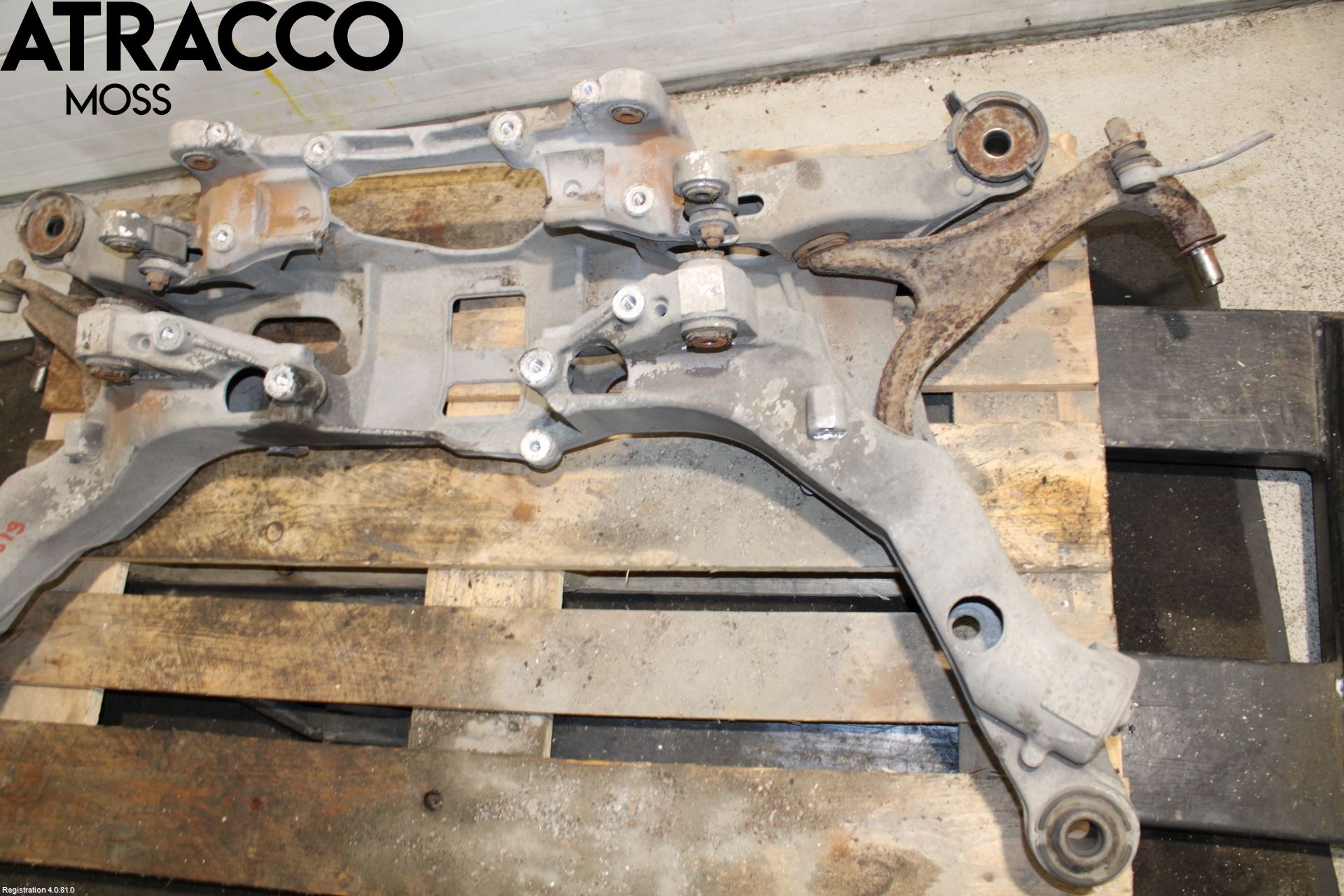 Volvo XC70 01-04 Bakaksel Feste Travers-Ramme