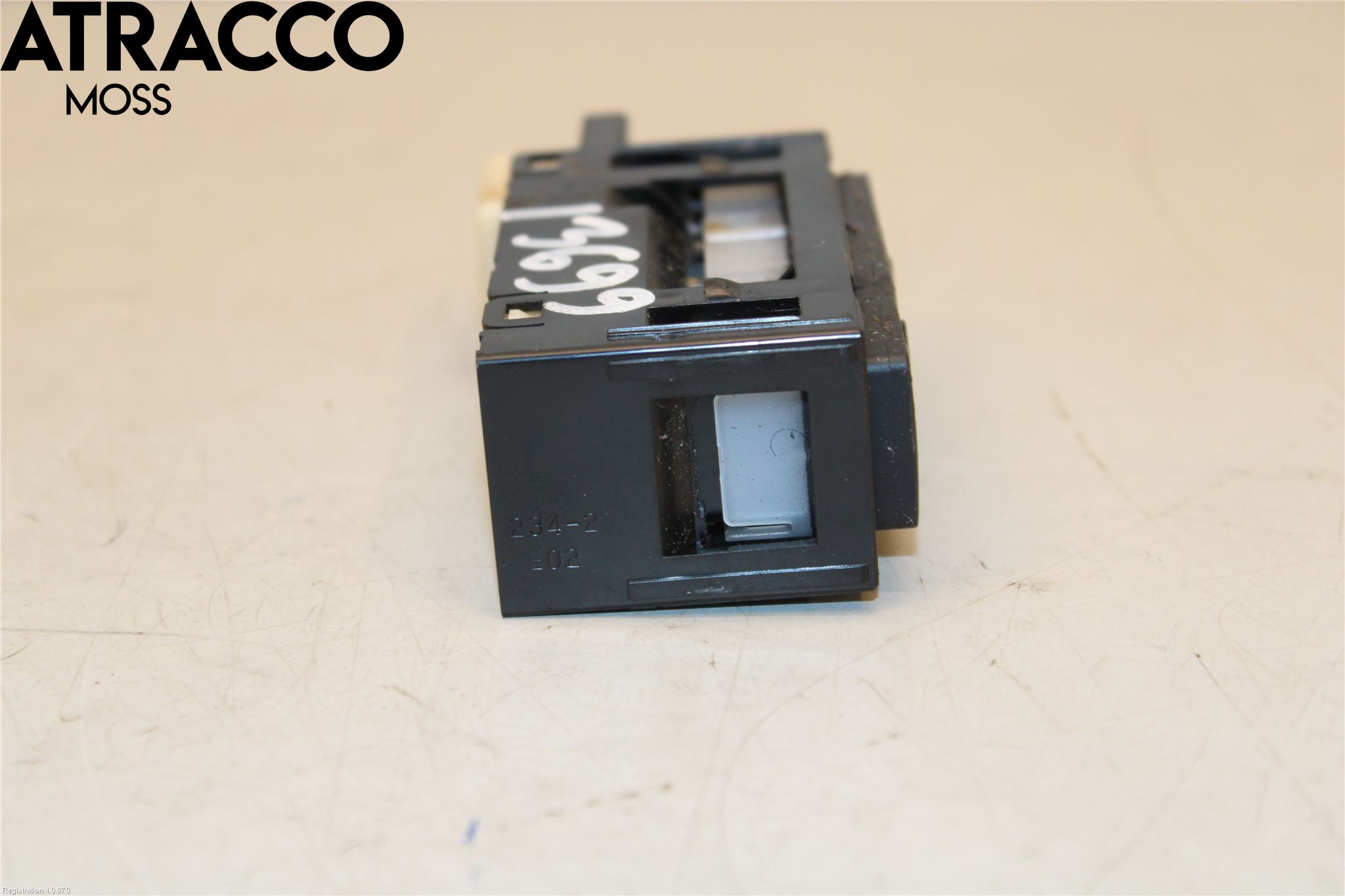 Toyota PRIUS+ ZVW40 12-20 Bryter Multifunksjon