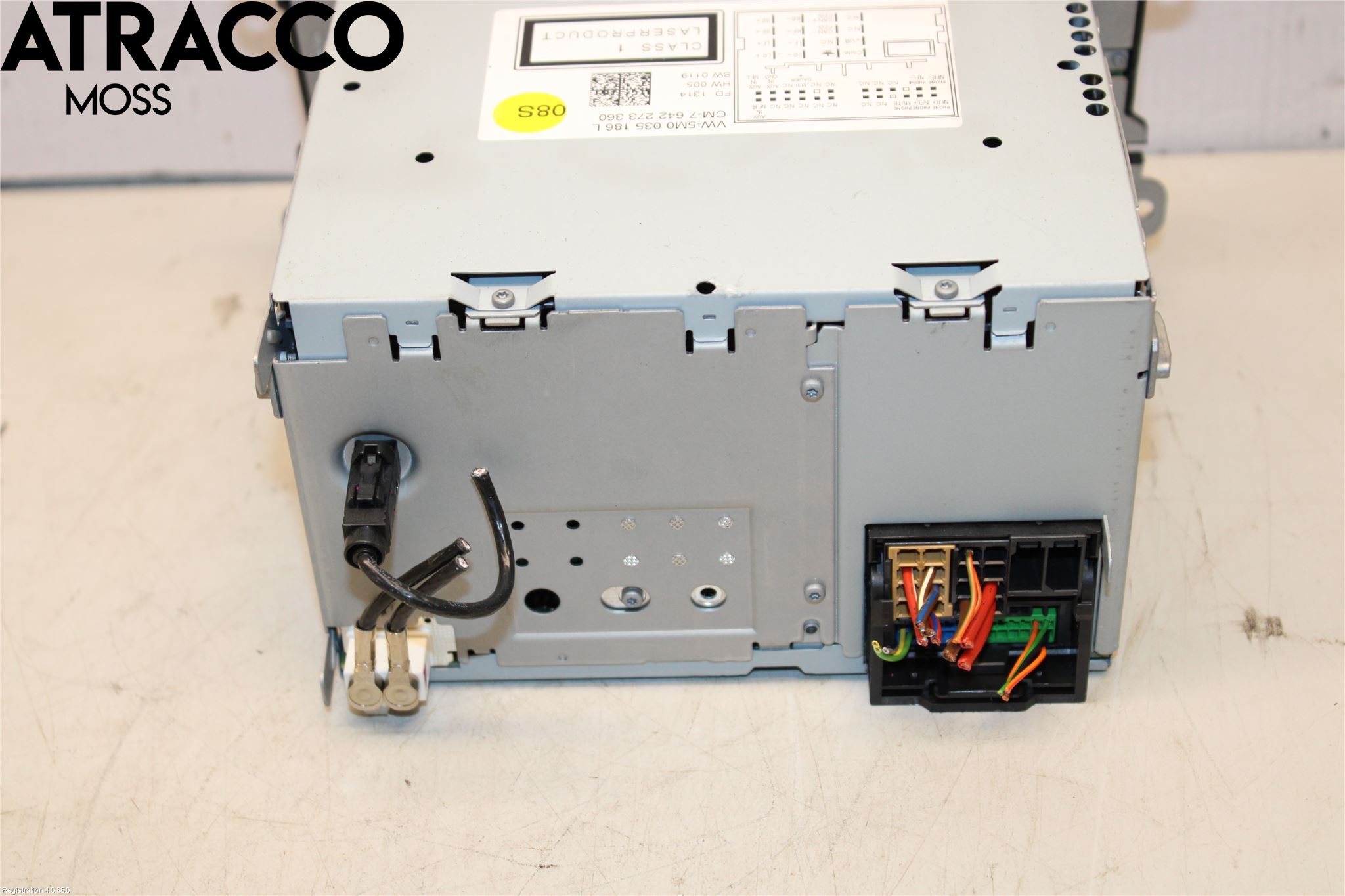 Volkswagen VW TRANSP/CARAVELLE (T5) 04-15 Stereo Radio Med Cd