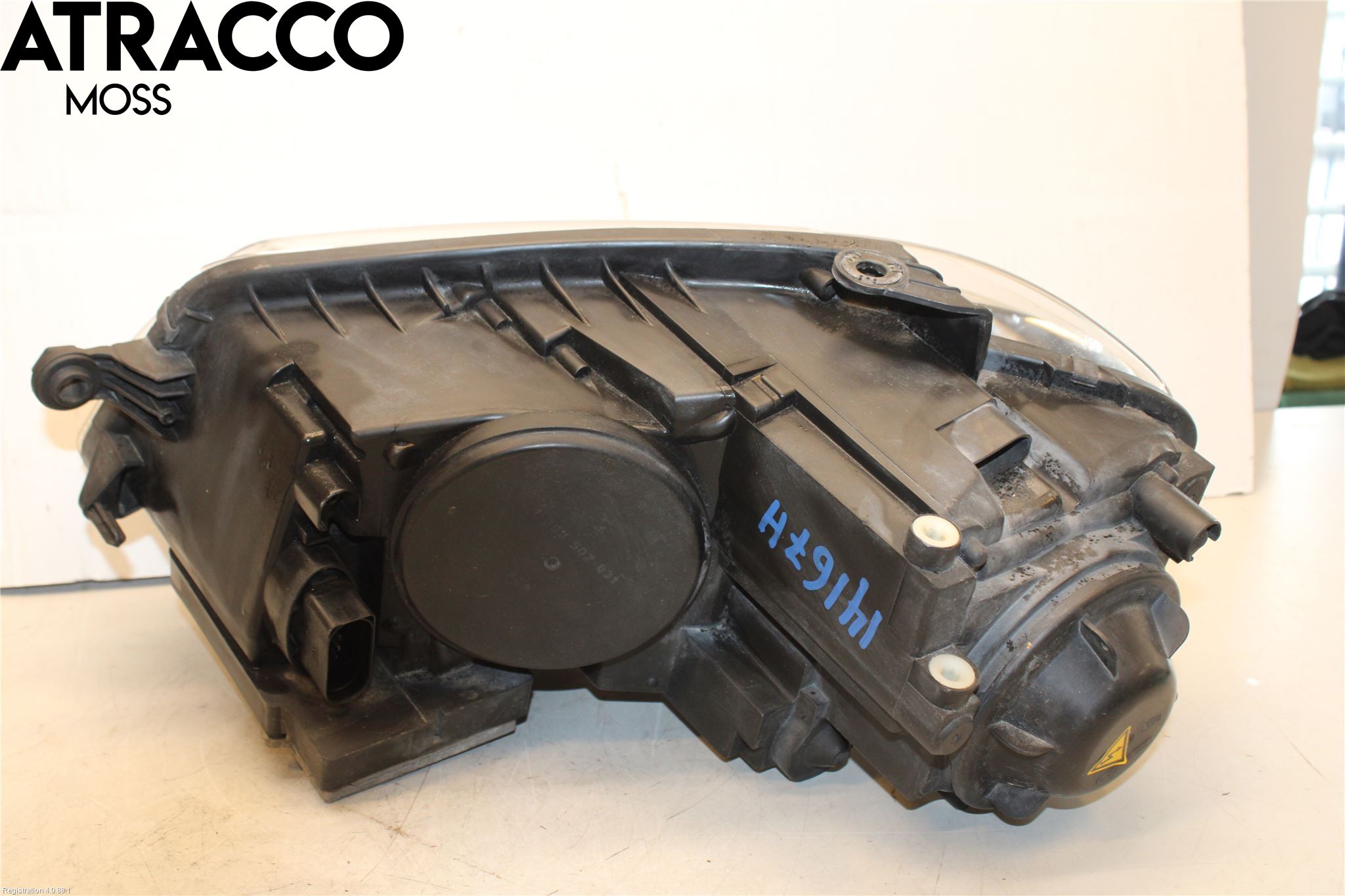 Volkswagen VW TOURAN 03-10 Frontlykt Høyre