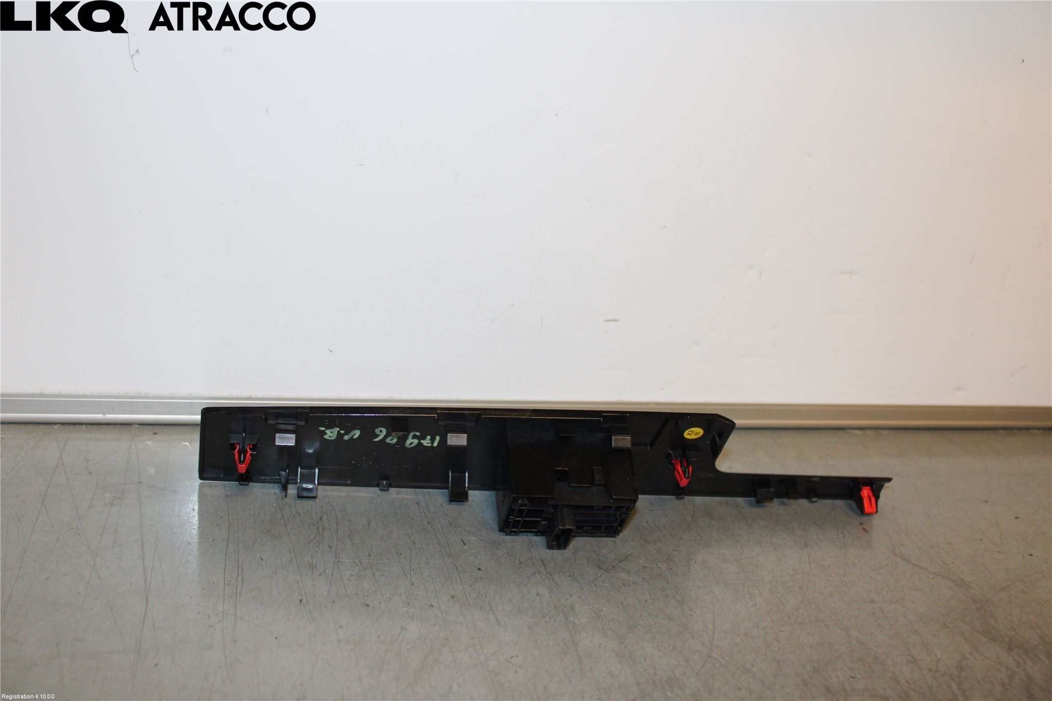 Toyota bZ4X EA10 22- Bryter Vindusheis