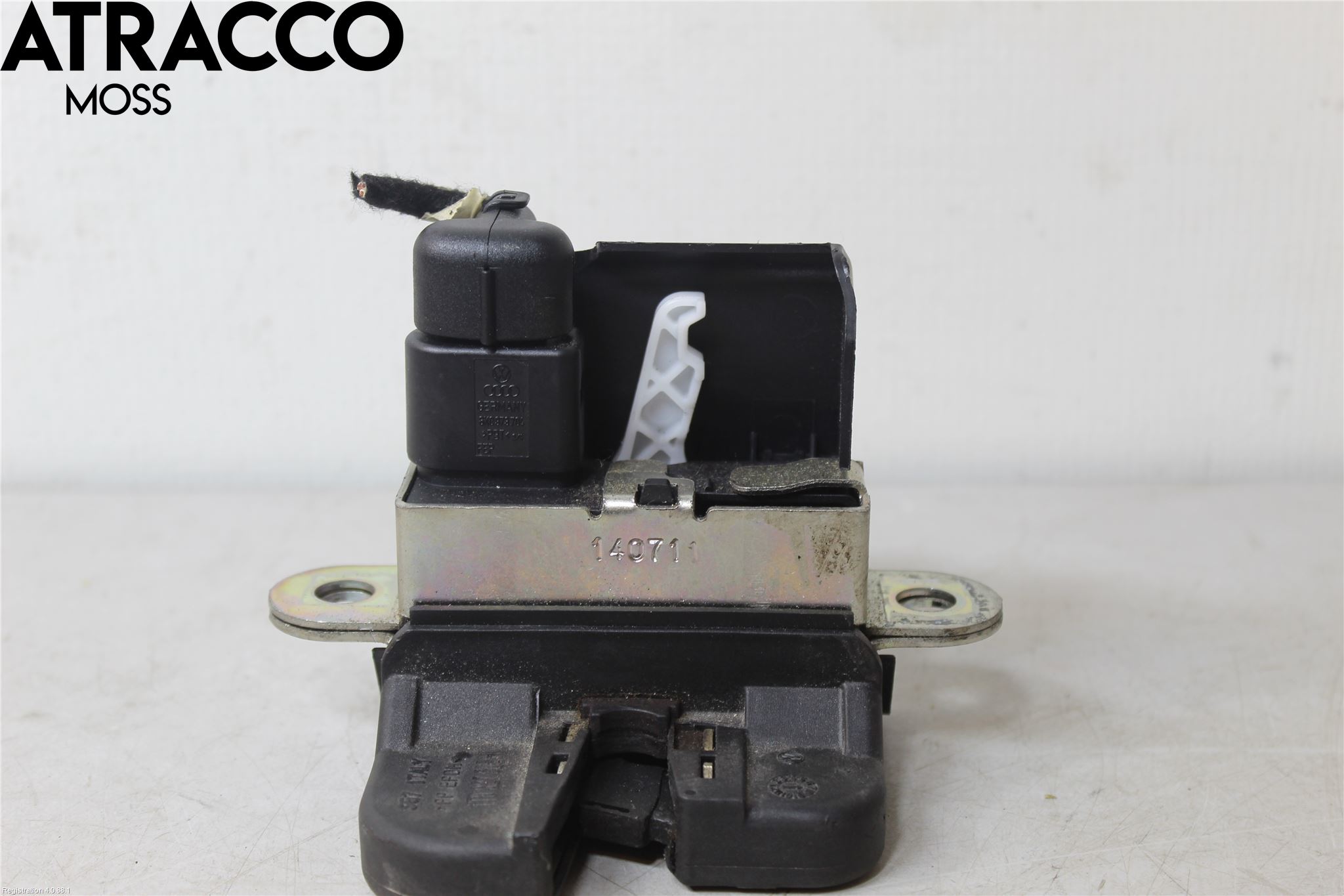 Volkswagen VW TOURAN 10-15 Bakluke-Lokk Låsekasse