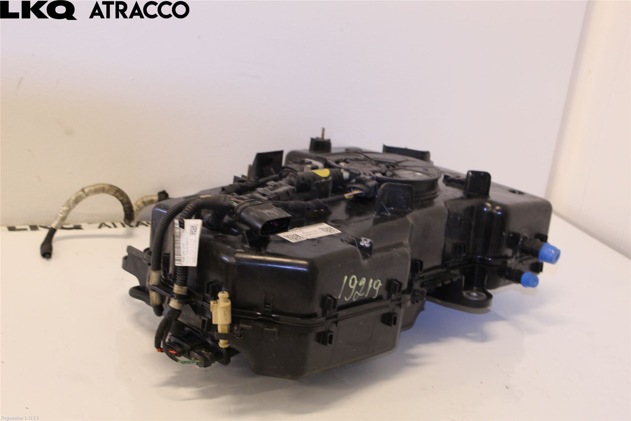 Volkswagen VW TRANSP/CARAVELLE (T6) 16-22 Adblue Tank