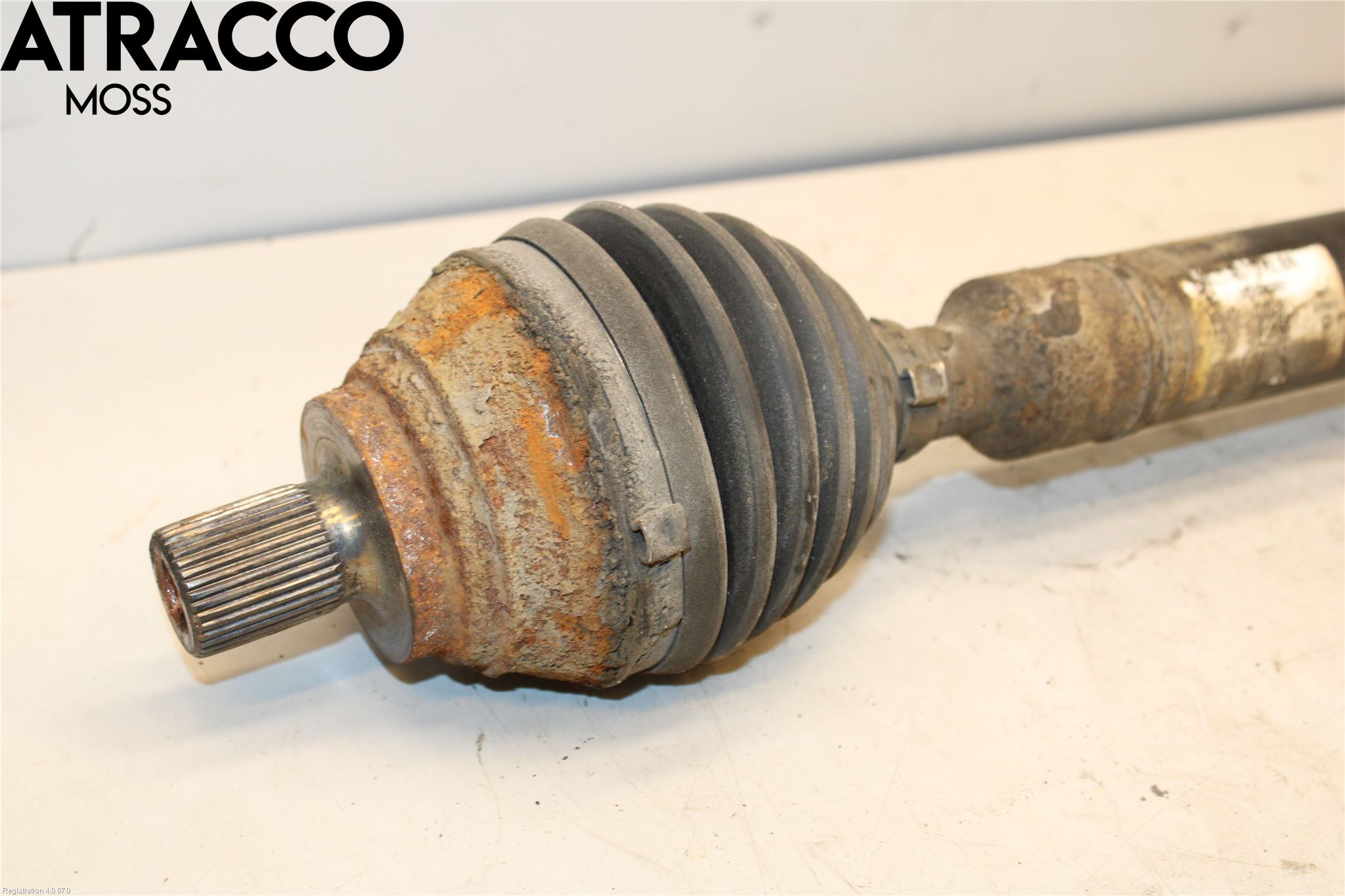 Volkswagen VW GOLF VI 09-13 Drivaksel Foran Kompl Høyre