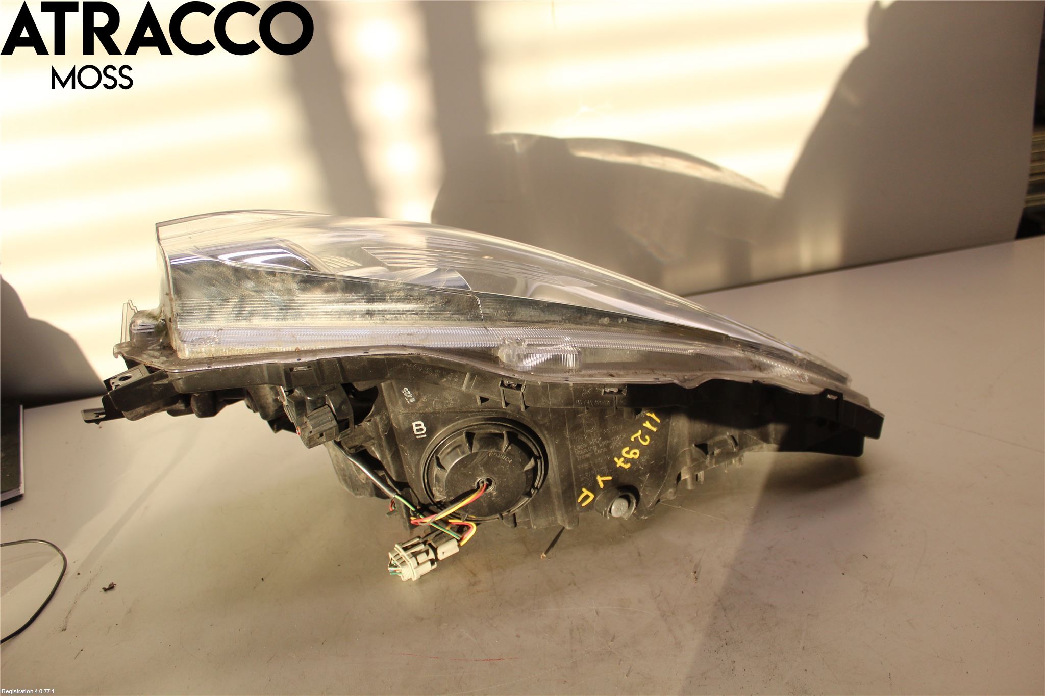 Nissan LEAF 11-17 Frontlykt Venstre