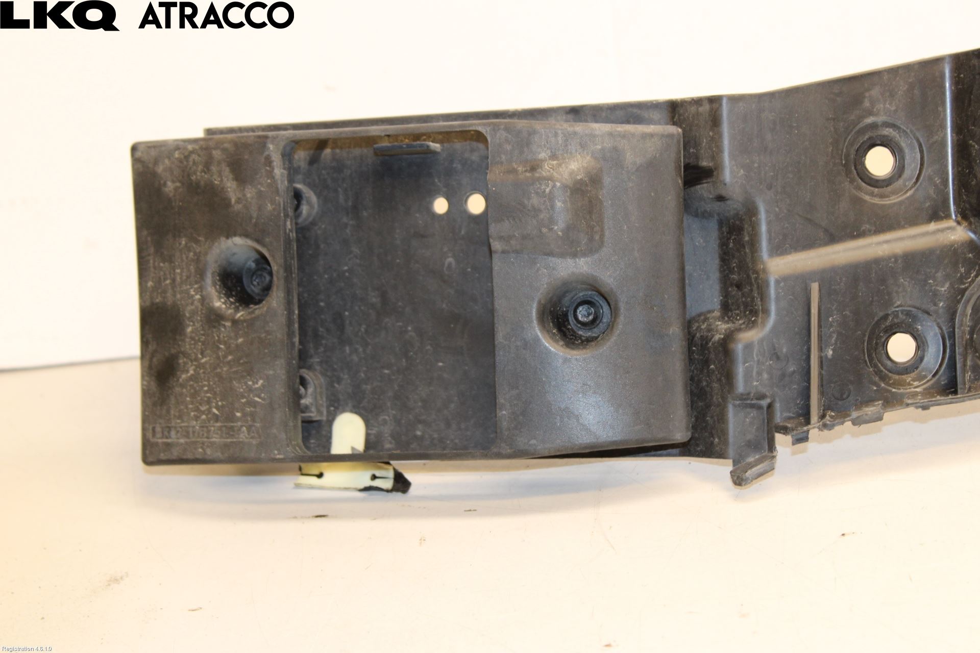 Landrover RANGE ROVER SPORT (L320) 10-13 Støtfangerfeste Bak Venstre