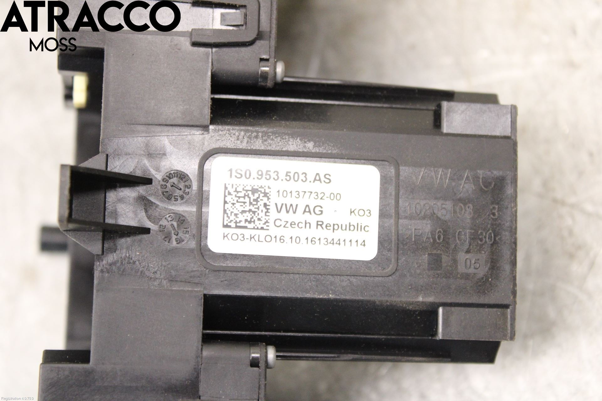 Volkswagen VW UP! / E-UP! Bryter Ratt Kombi H Og V