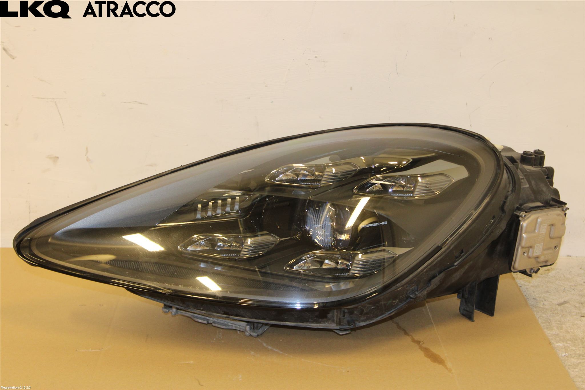 Porsche CAYENNE 03- Frontlykt Venstre