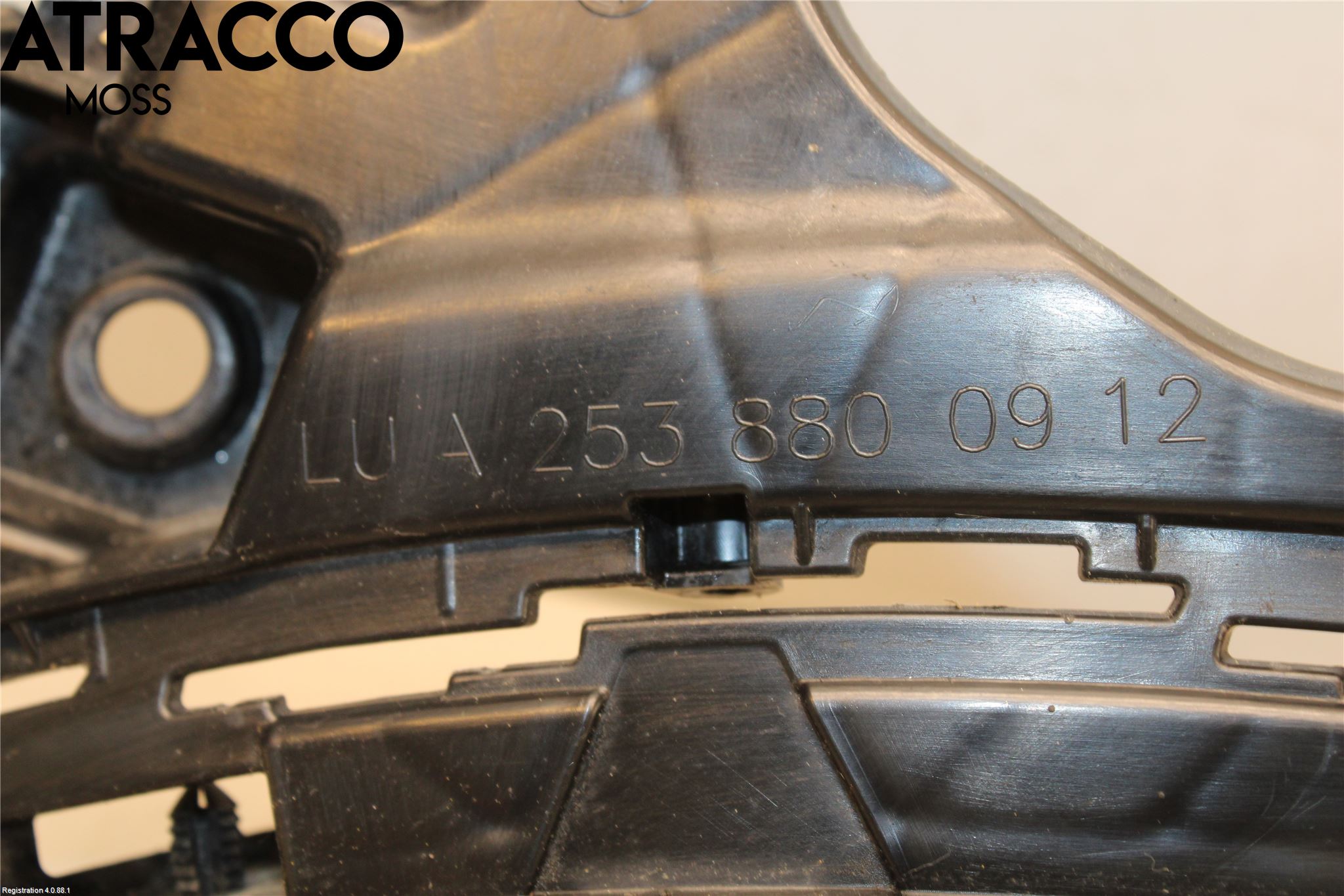 Mercedes-Benz MB GLC-KLASS (X253/C253) 15-22 Støtfangerfeste Bak Venstre