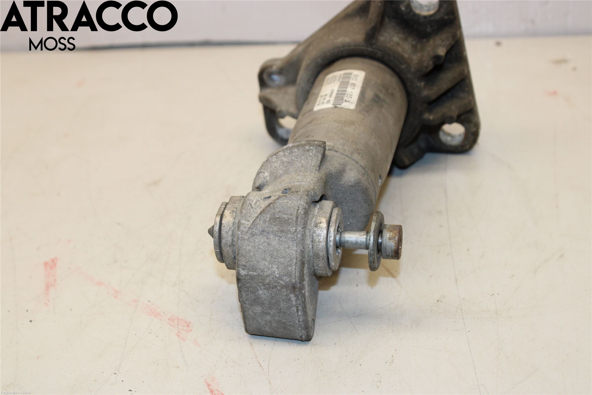 Audi A4/S4 01-05 Støtfanger Foran Feste