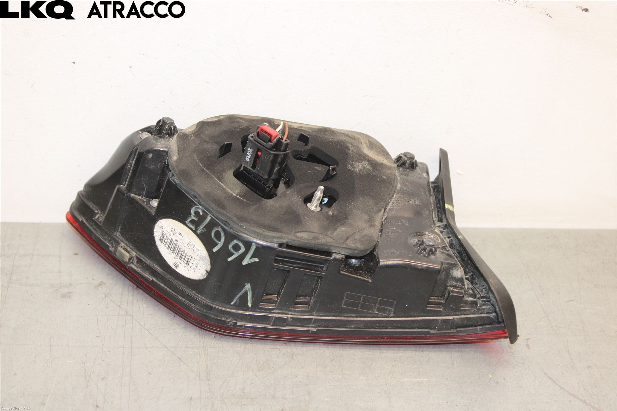 Volkswagen VW TIGUAN 16-24 Baklykt Venstre  På Luke(Indre