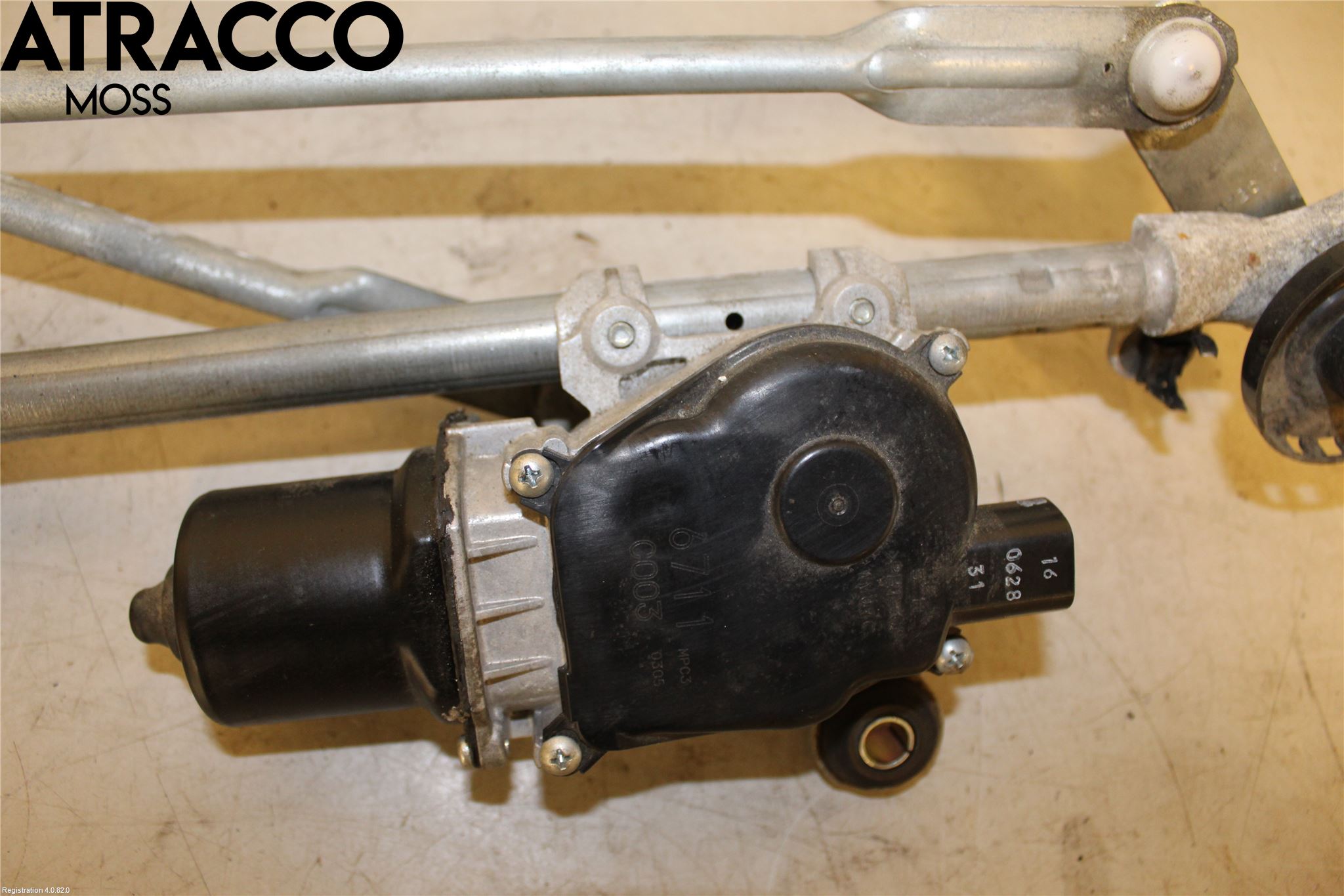 Nissan LEAF 11-17 Viskermotor Frontrute