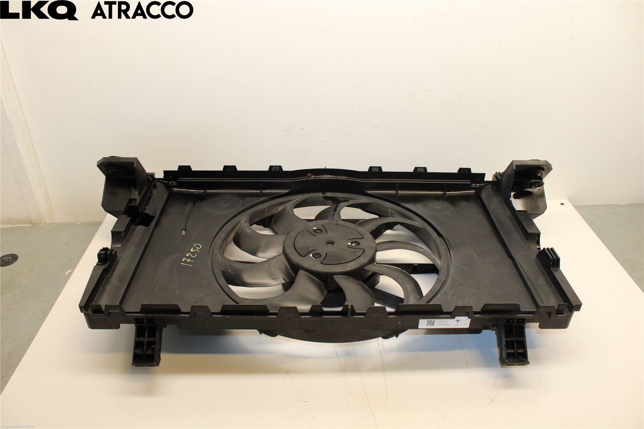 Tesla MODEL 3 17- Kjølevifte Elektrisk