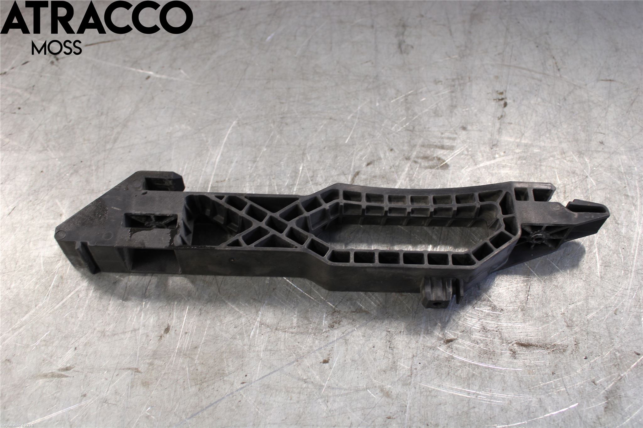 Volkswagen VW GOLF / E-GOLF VII 13-20 Radiator Feste - Ramme - Bjelk