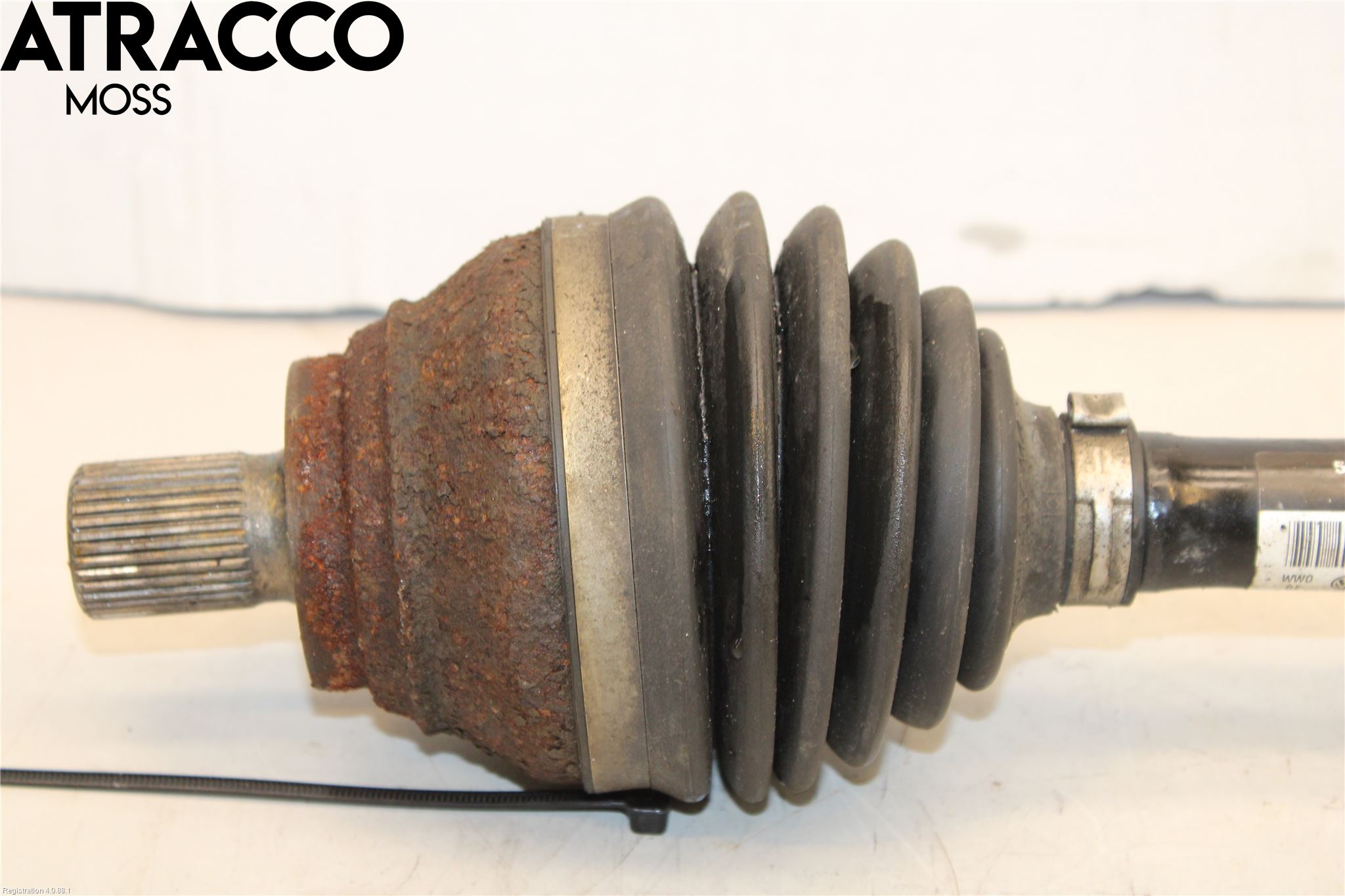 Skoda ROOMSTER Drivaksel Foran Kompl Venstre