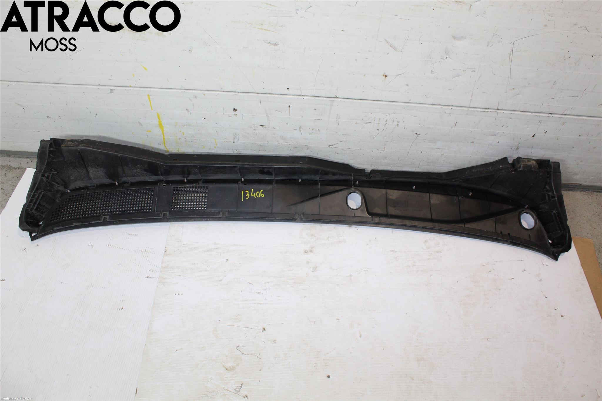 Nissan E-NV200/EVALIA Visker Deksel-Grill-Under Frr