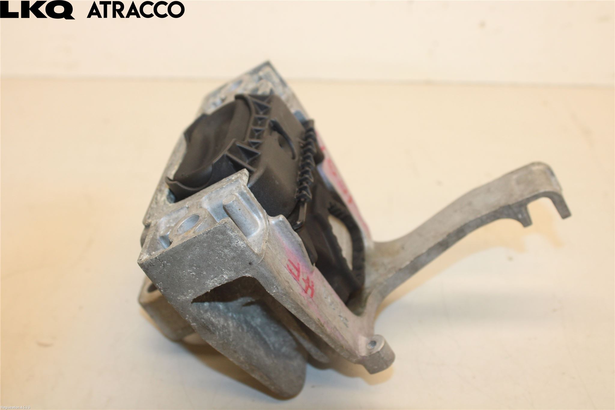 Volkswagen VW GOLF / E-GOLF VII 13-20 Motor Feste Stål-Alu