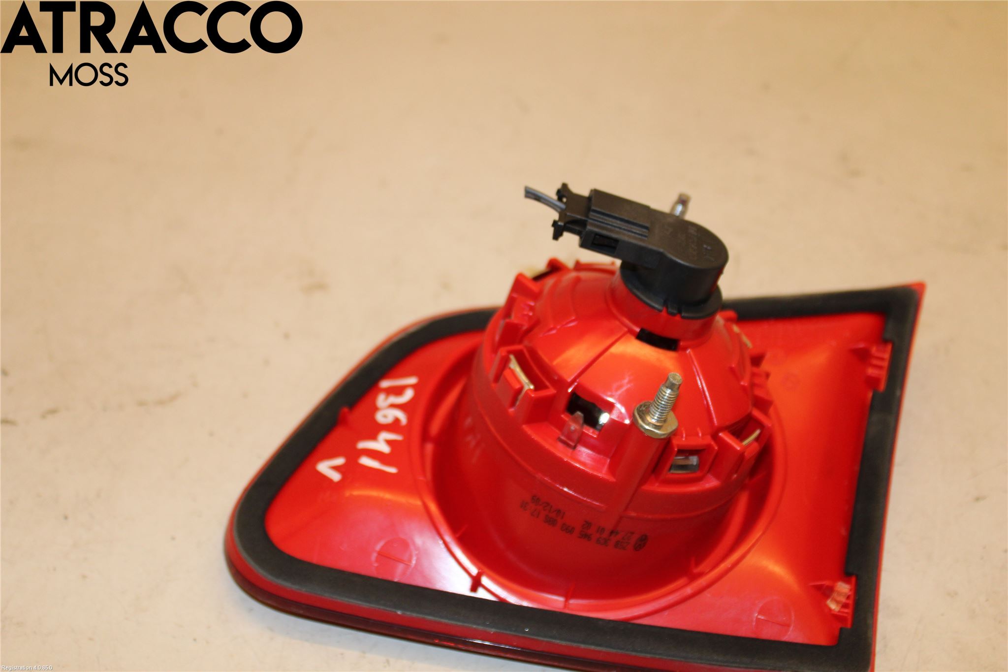 Volkswagen VW PASSAT 05-11 Baklykt Venstre  På Luke(Indre