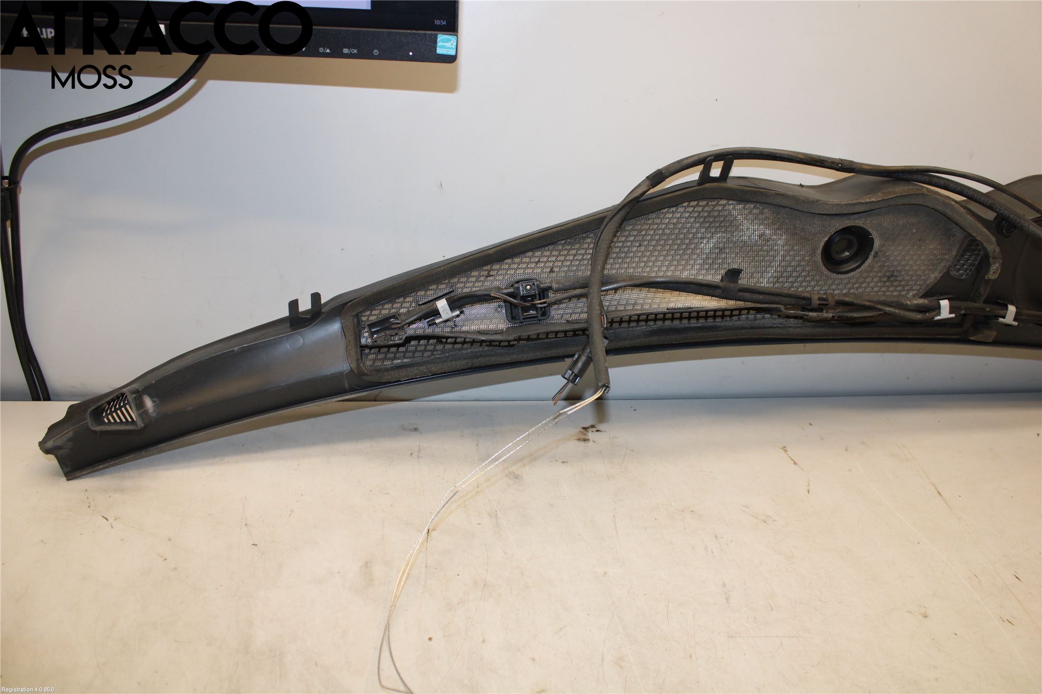 Mercedes-Benz MB E-KLASS (W212) 09-16 Visker Deksel-Grill-Under Frr