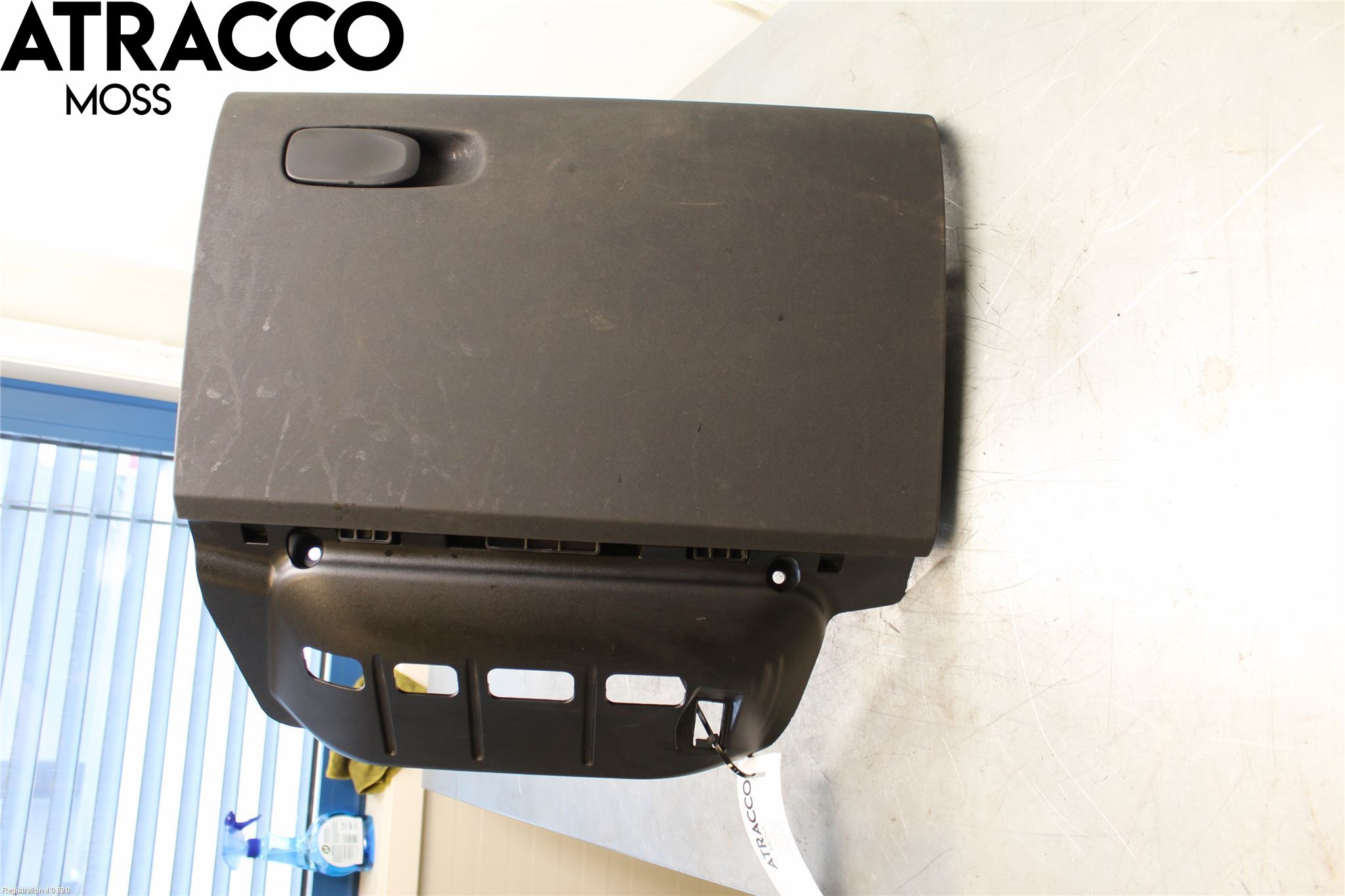 Polestar 2 20- Innr Hanskerom