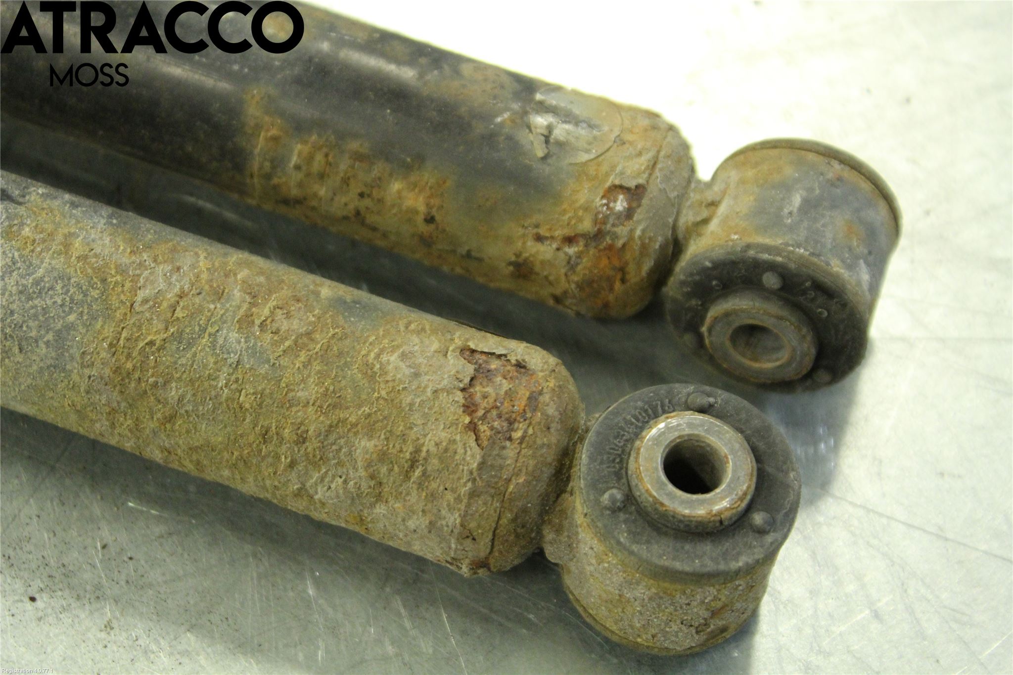 Toyota YARIS XP130 12-14 Støtdemper Bak