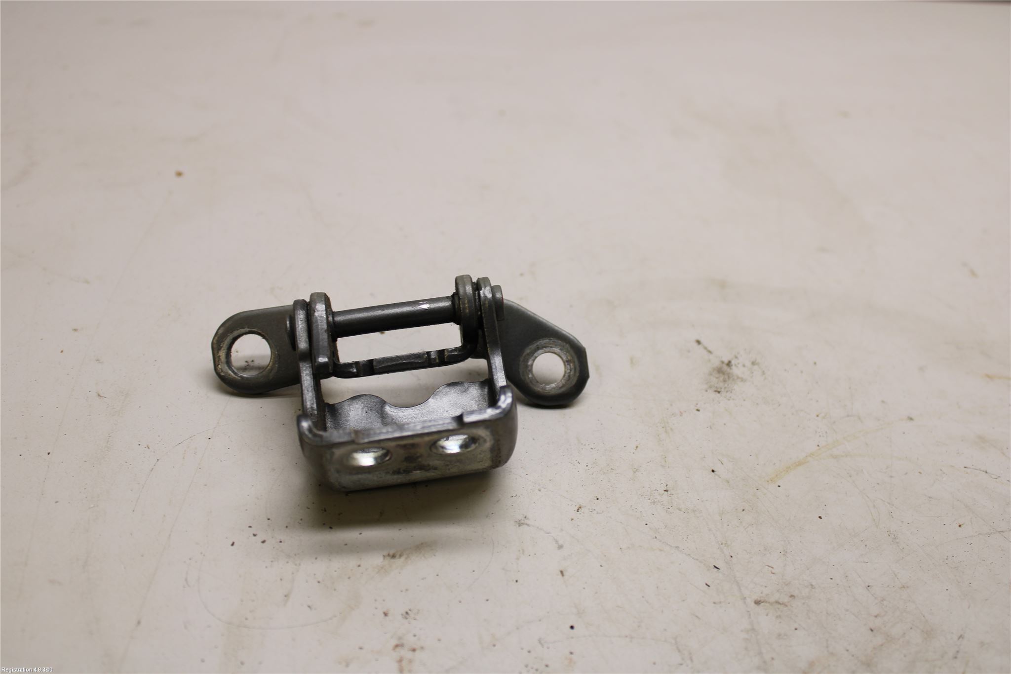 Honda JAZZ 08-14 Dørhengsel