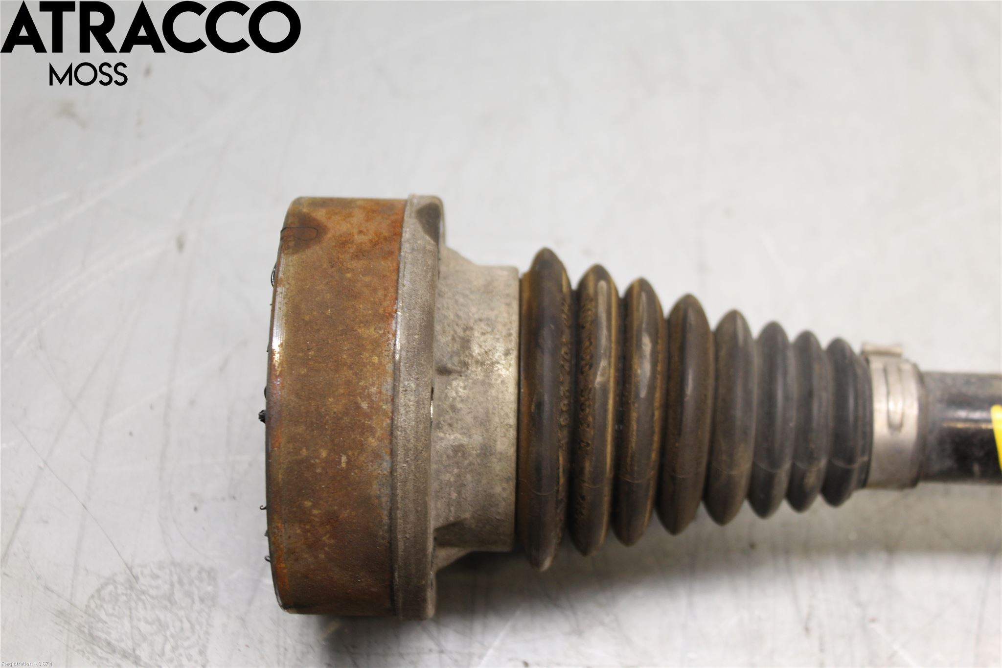 Volkswagen VW POLO 10-17 Drivaksel Foran Kompl Venstre