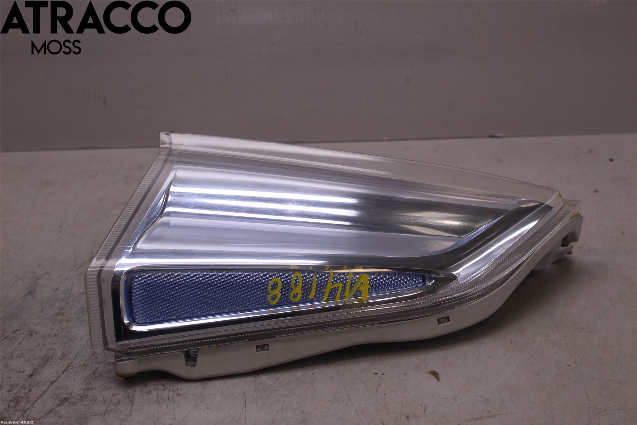 Nissan LEAF 11-17 Frontlykt Hus Venstre