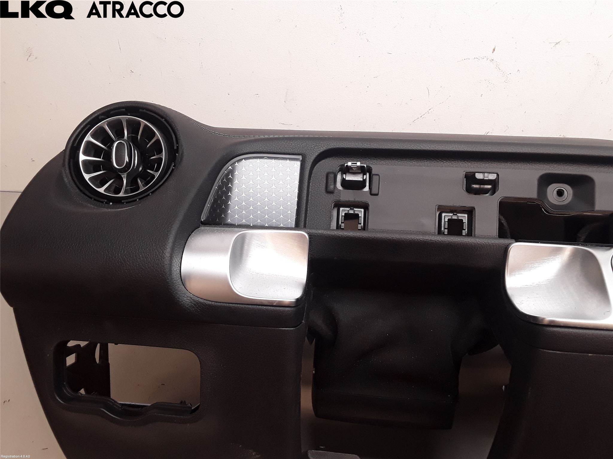 Mercedes-Benz MB EQB (X243) 22- Dashbord