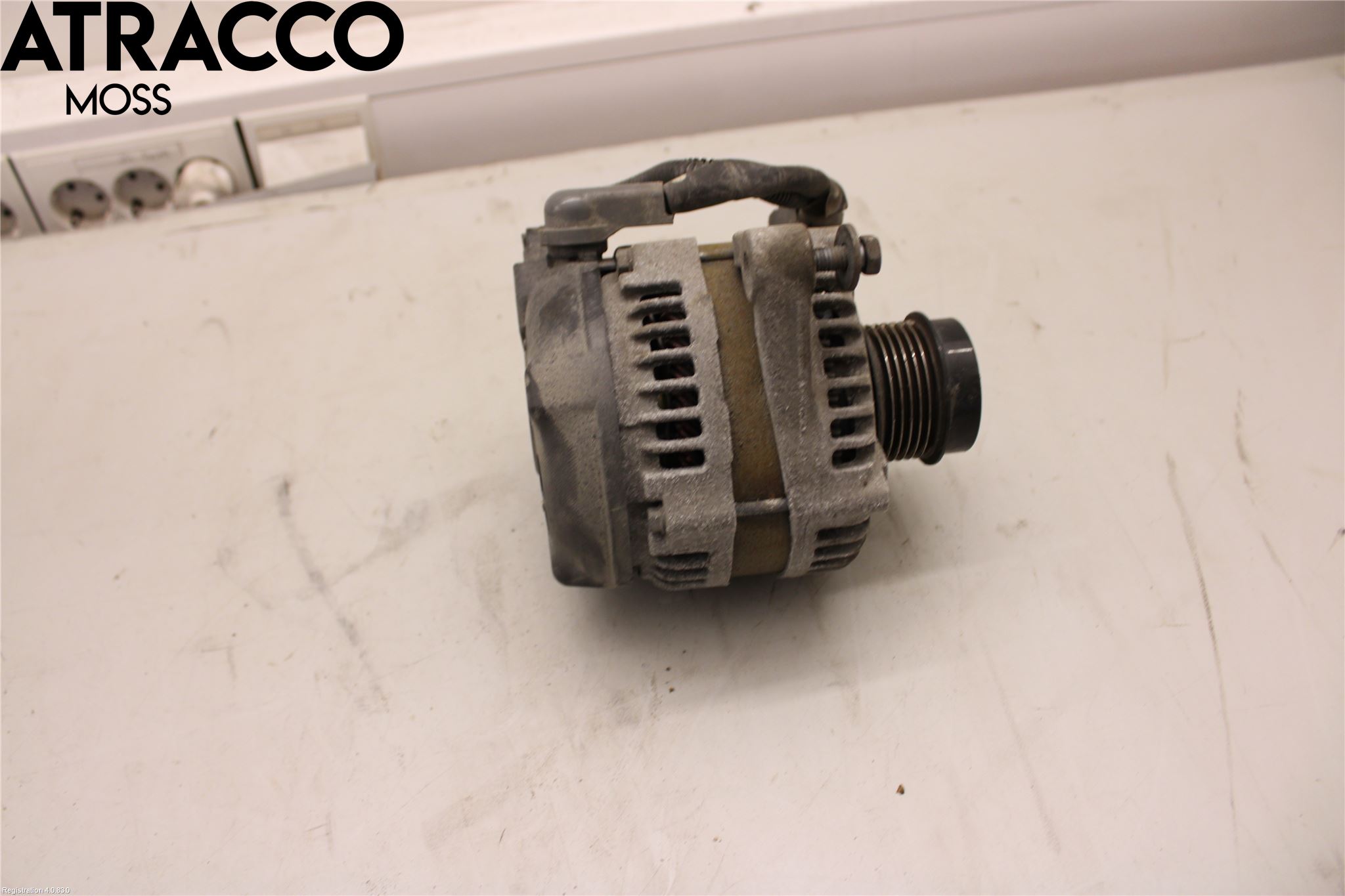 Toyota AVENSIS 09-15 Dynamo