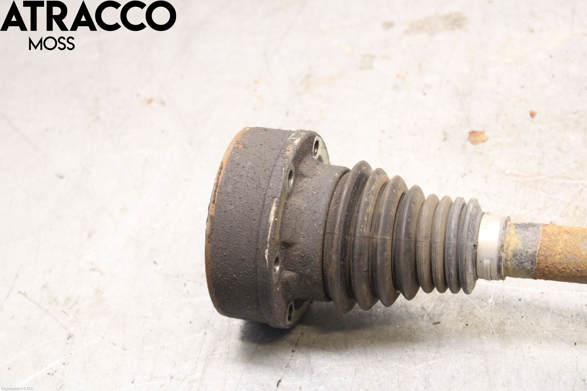 Volkswagen VW TOURAN 03-10 Drivaksel Foran Kompl Venstre