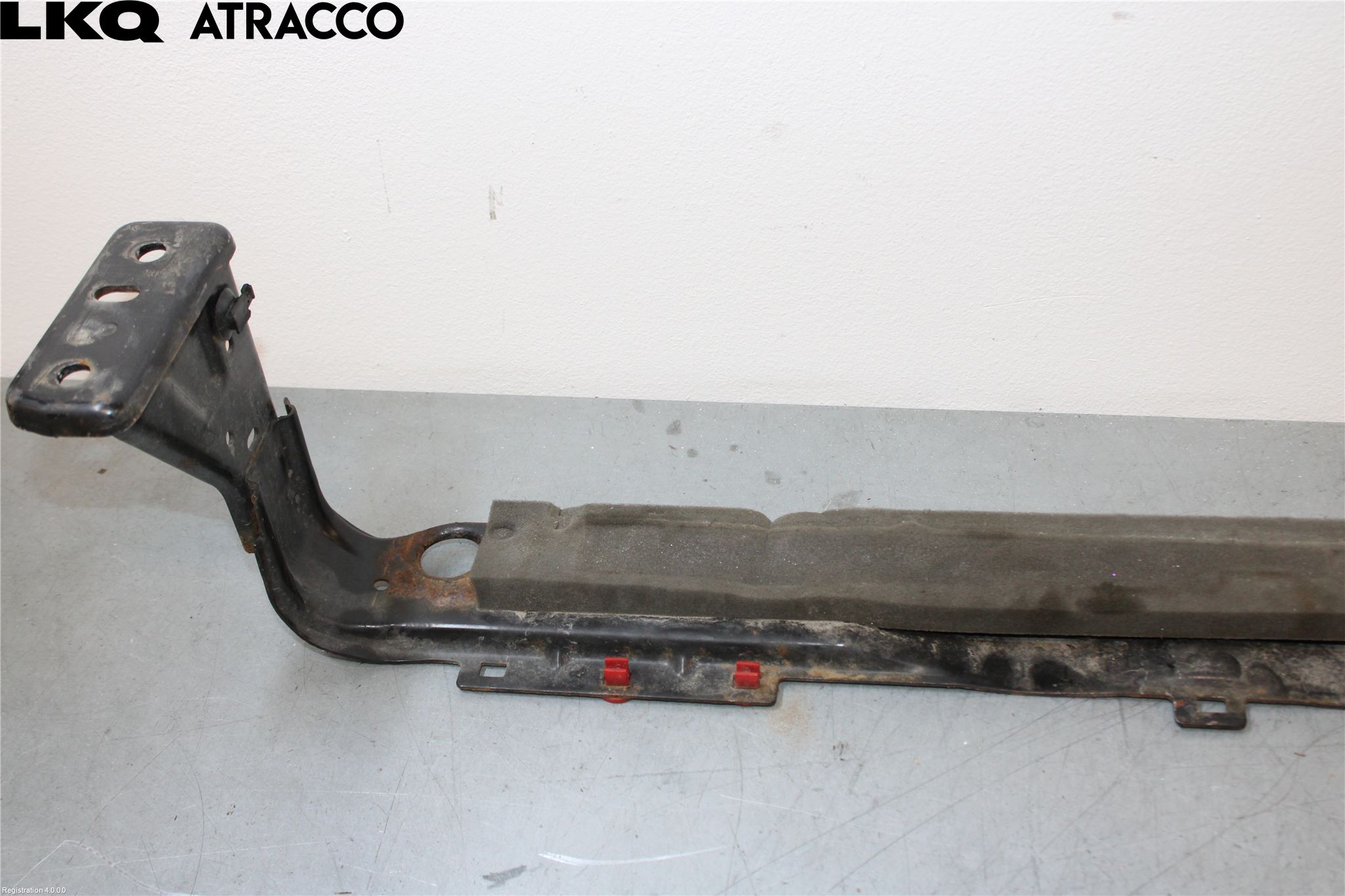 Ford TRANSIT/TOURNEO CONNECT 13-22 Radiator Feste - Ramme - Bjelk