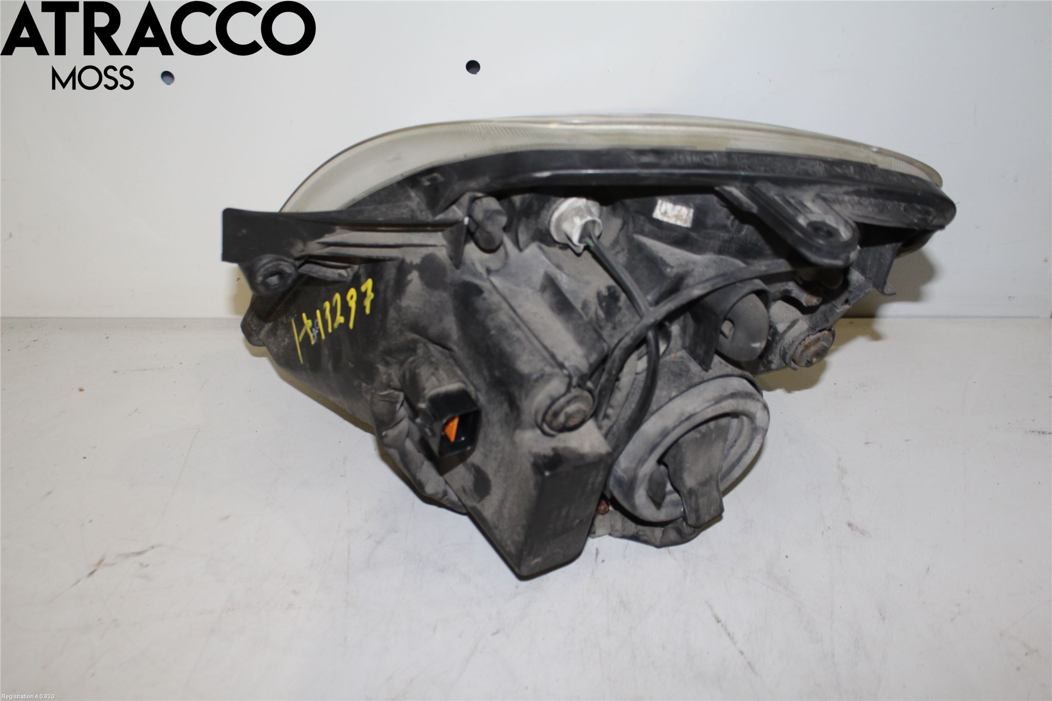 Kia PICANTO    04-11 Frontlykt Høyre