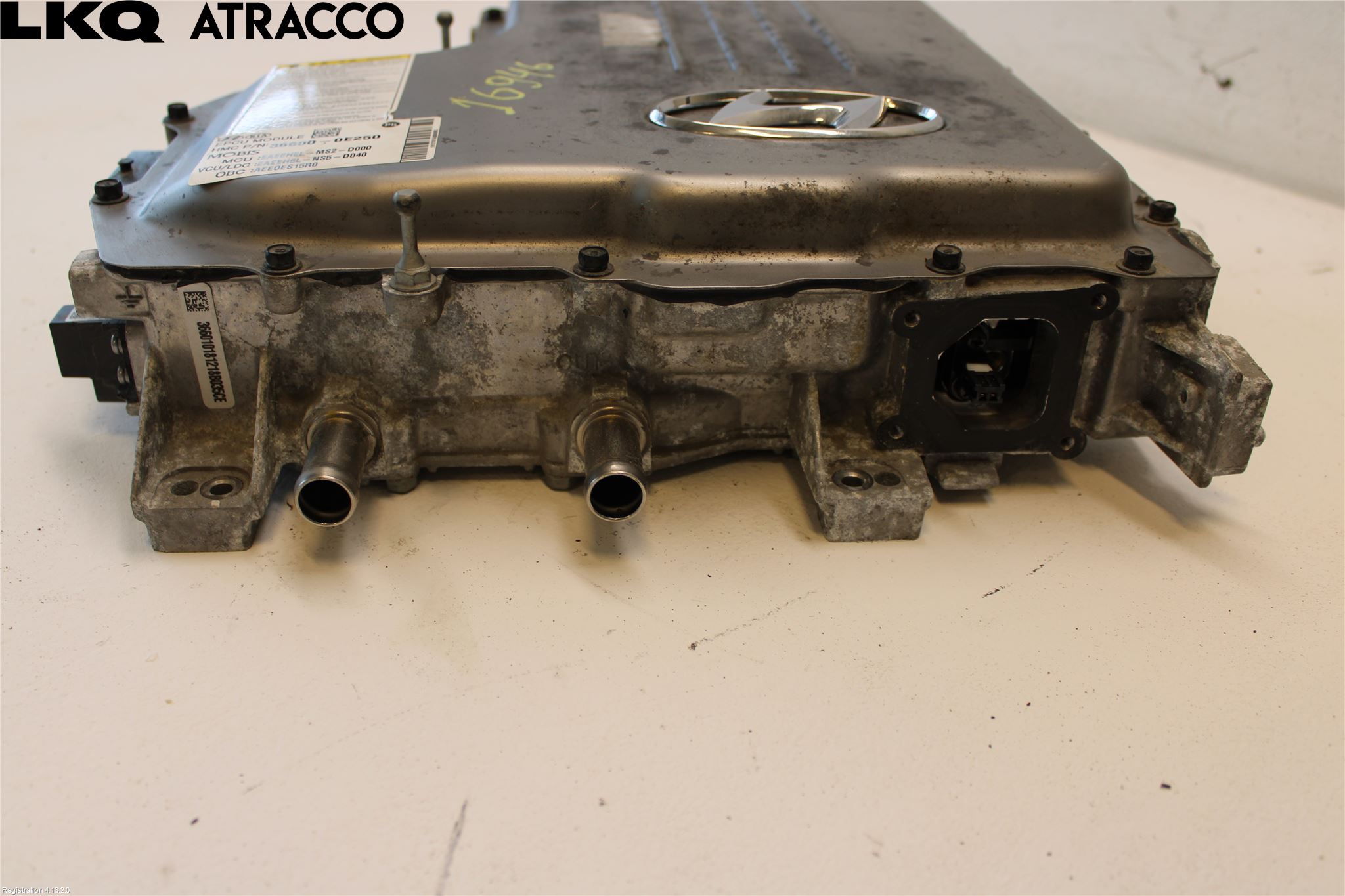Hyundai IONIQ AE 17-22 Inverter 12-)220V