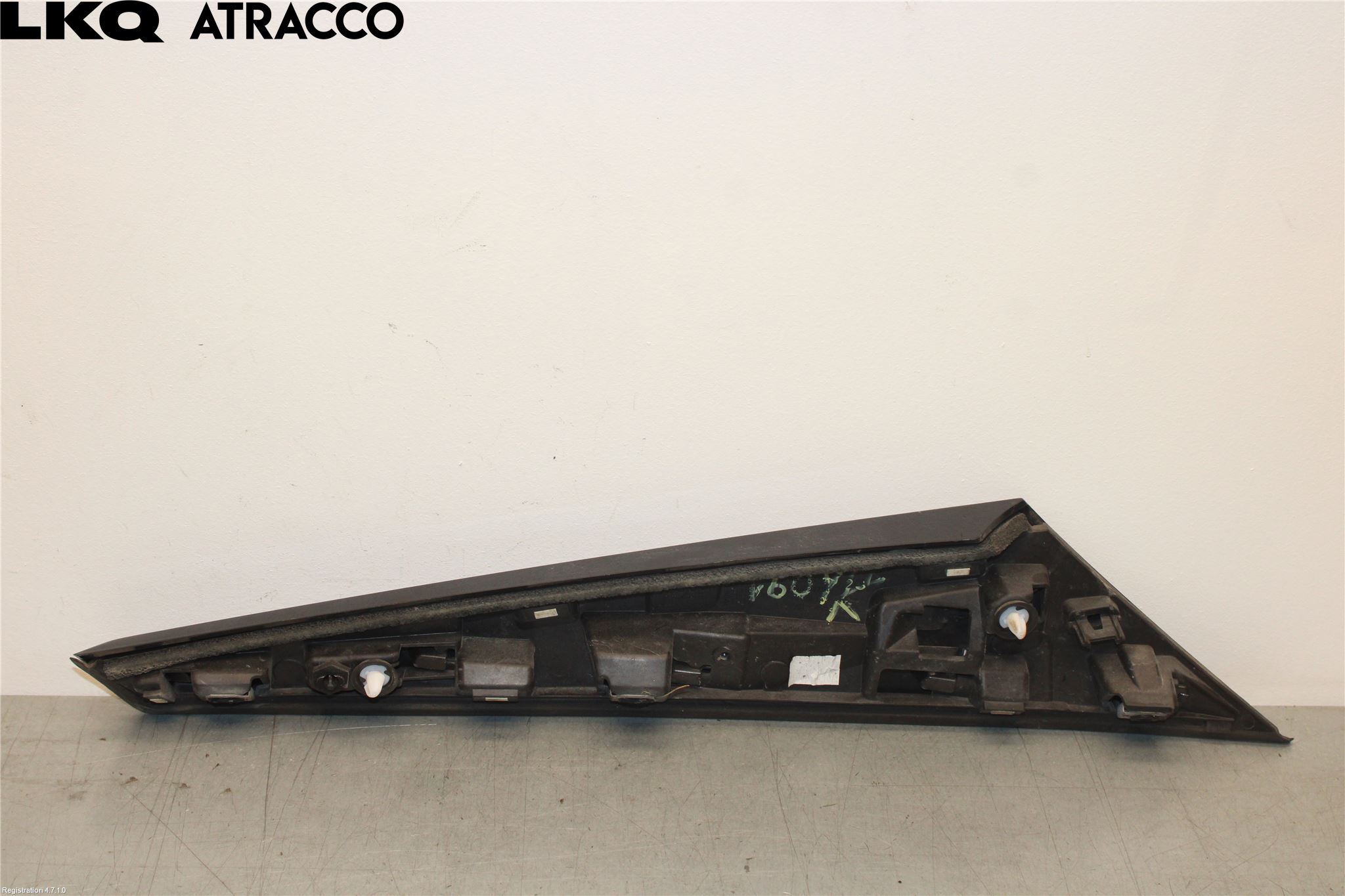 Peugeot 2008/E-2008 20- Bakrute Dekorlist