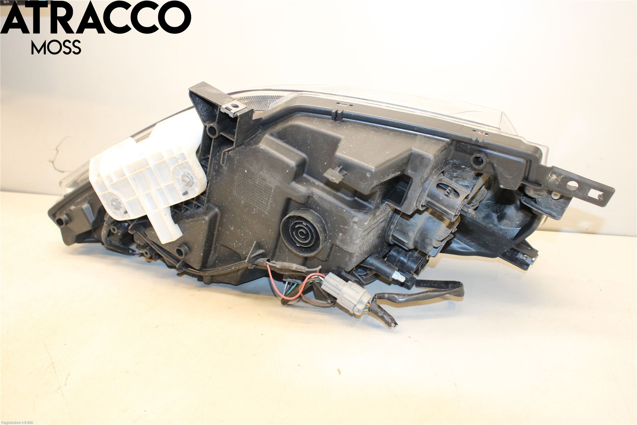 Nissan LEAF 11-17 Frontlykt Venstre